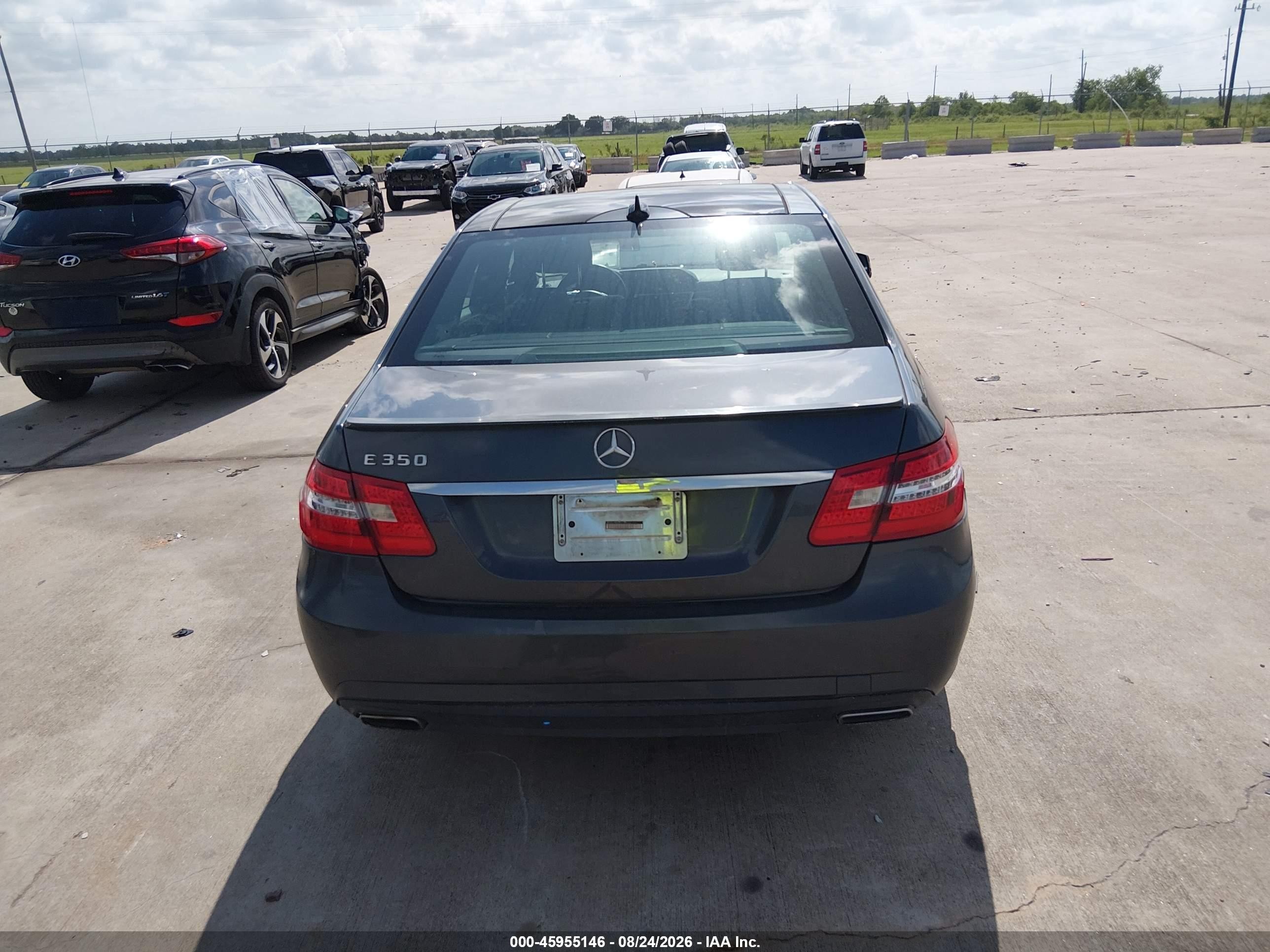2013 Mercedes-benz E 350   Gray vin: WDDHF5KB0DA746404