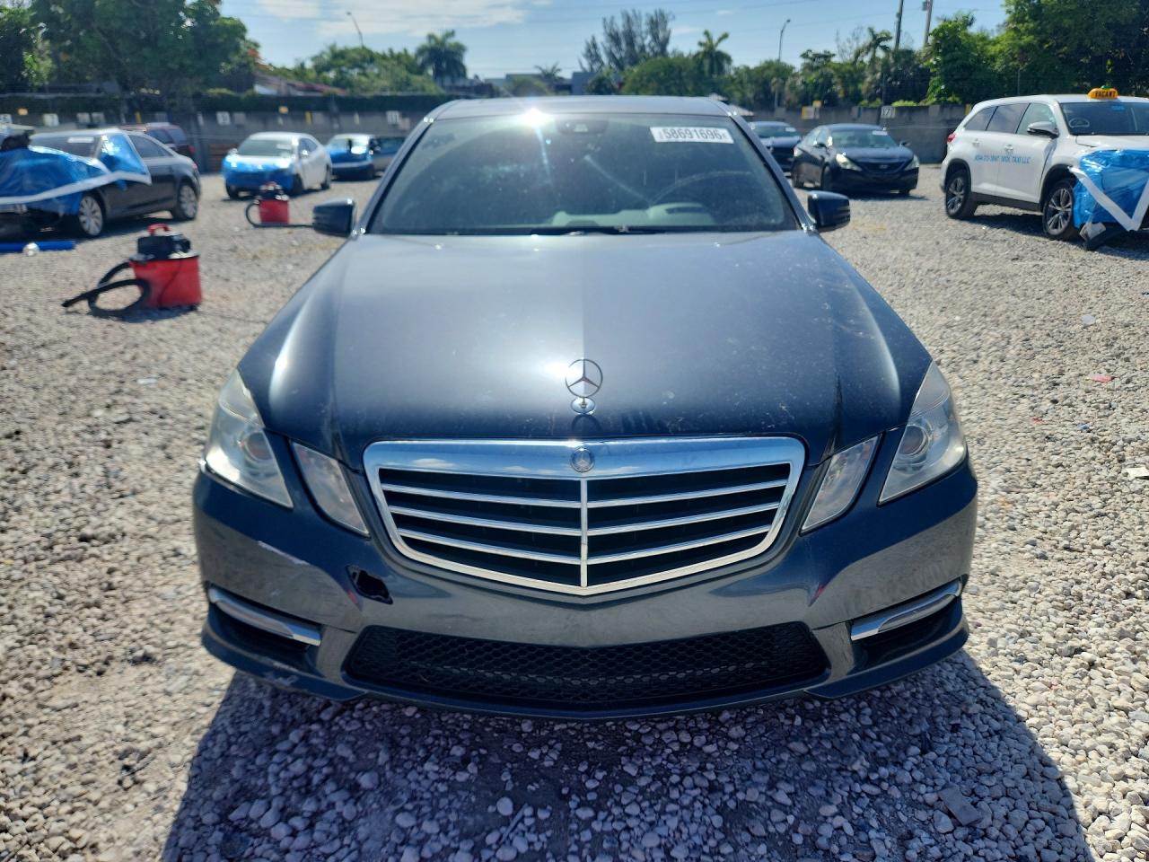 2013 Mercedes-benz E 350 Gray vin: WDDHF5KB0DA754471