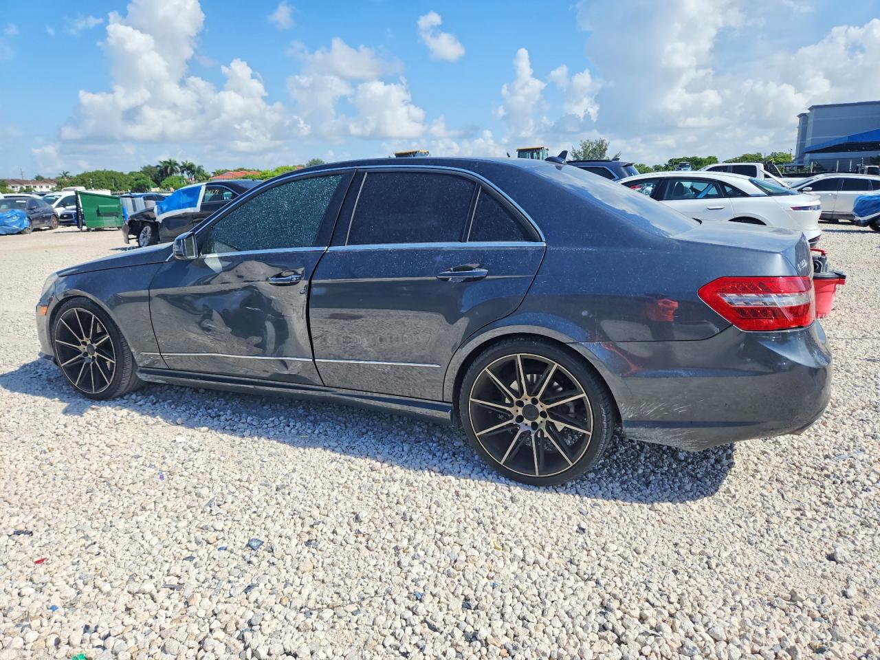 2013 Mercedes-benz E 350 Gray vin: WDDHF5KB0DA754471