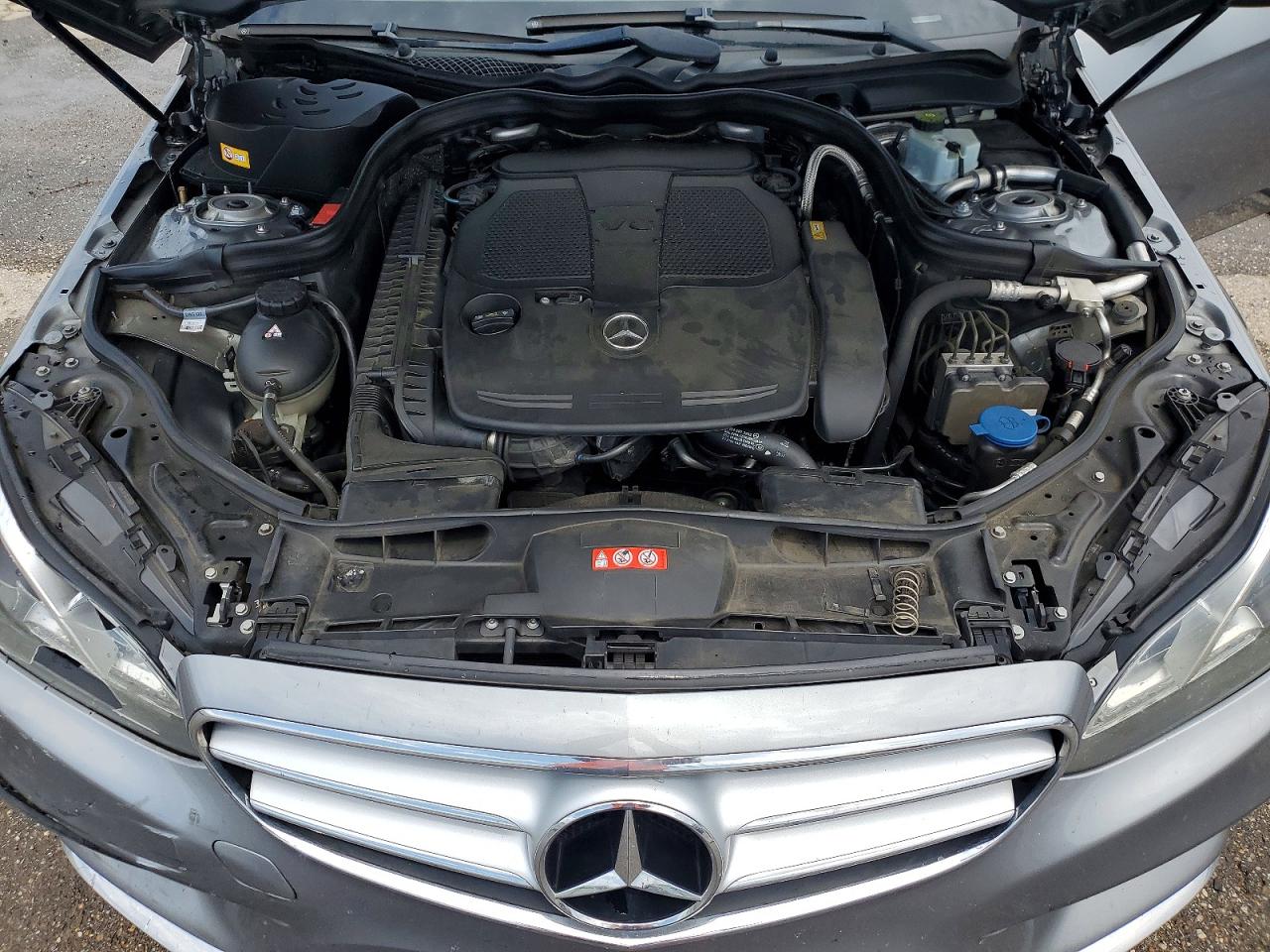 2014 Mercedes-benz E 350 Gray vin: WDDHF5KB0EA779355
