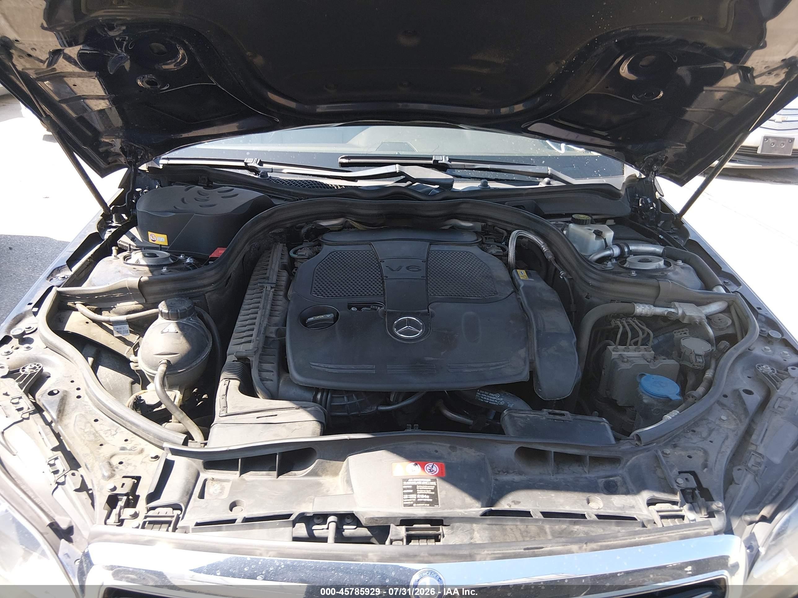 2014 Mercedes-benz E 350   Blue vin: WDDHF5KB0EA781266