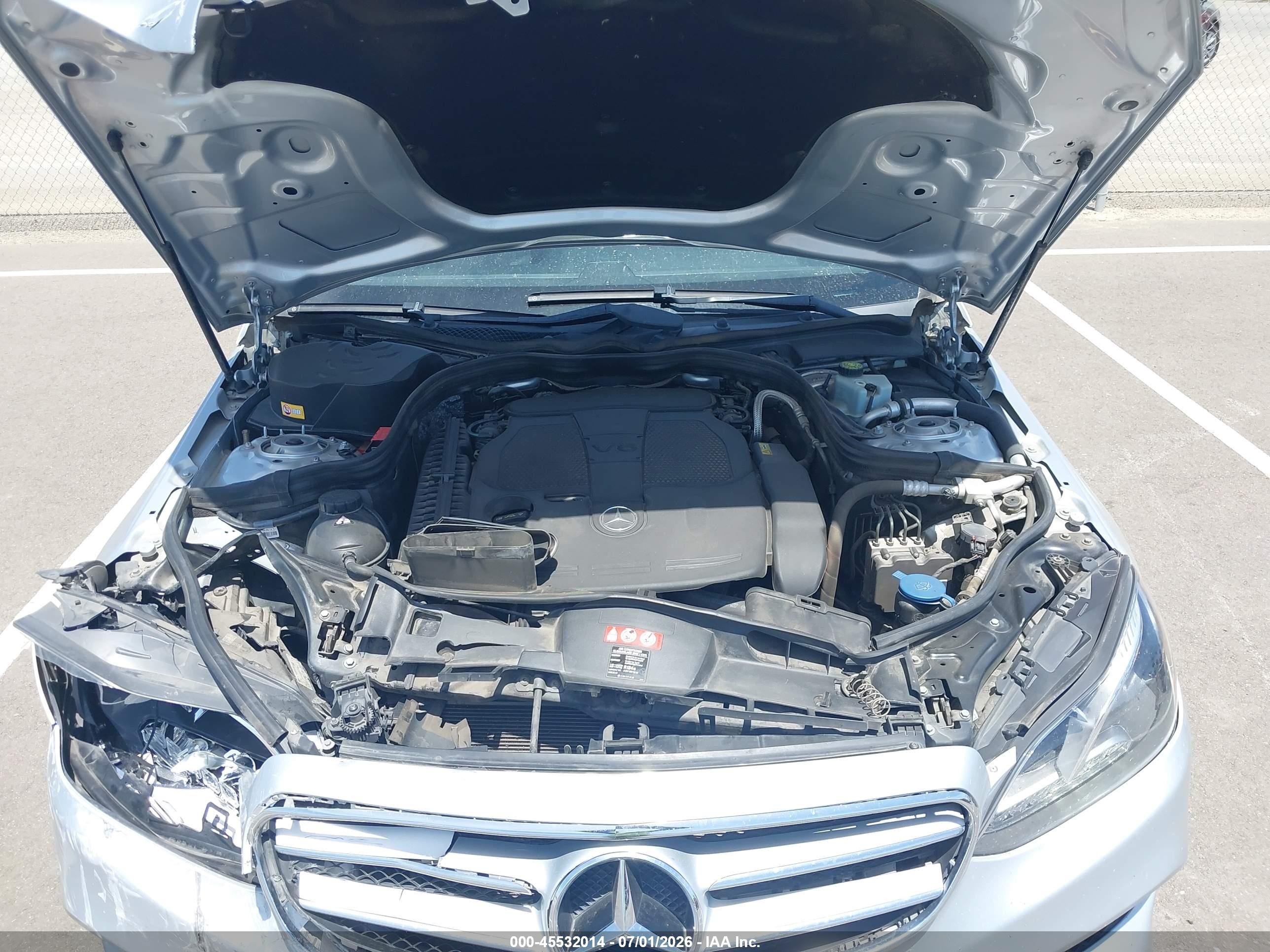 2014 Mercedes-benz E 350   Silver vin: WDDHF5KB0EA781526
