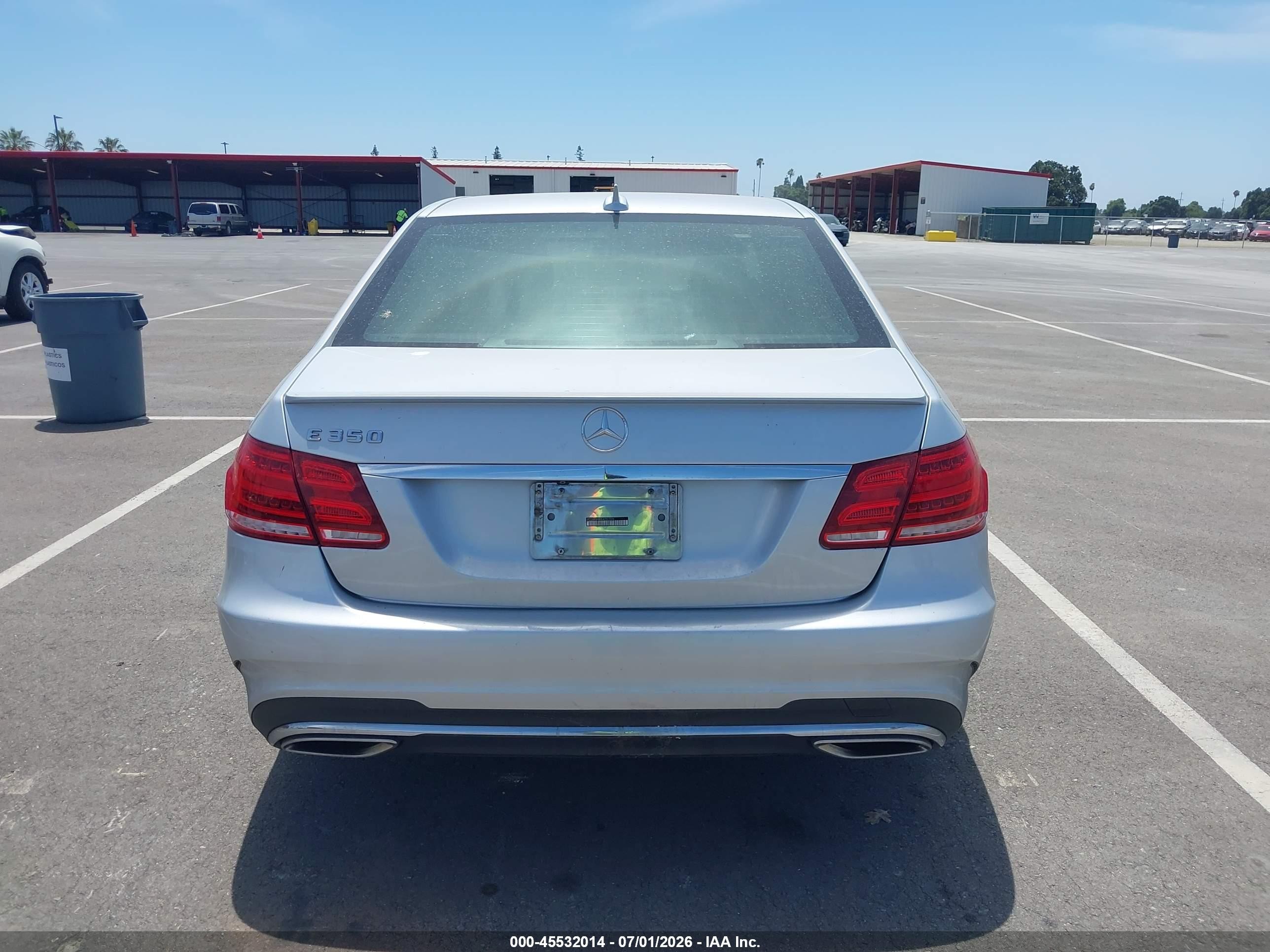 2014 Mercedes-benz E 350   Silver vin: WDDHF5KB0EA781526