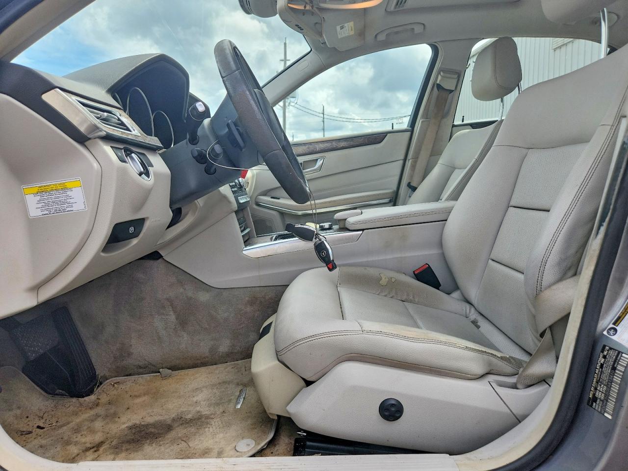 2014 Mercedes-benz E 350 Silver vin: WDDHF5KB0EA813410