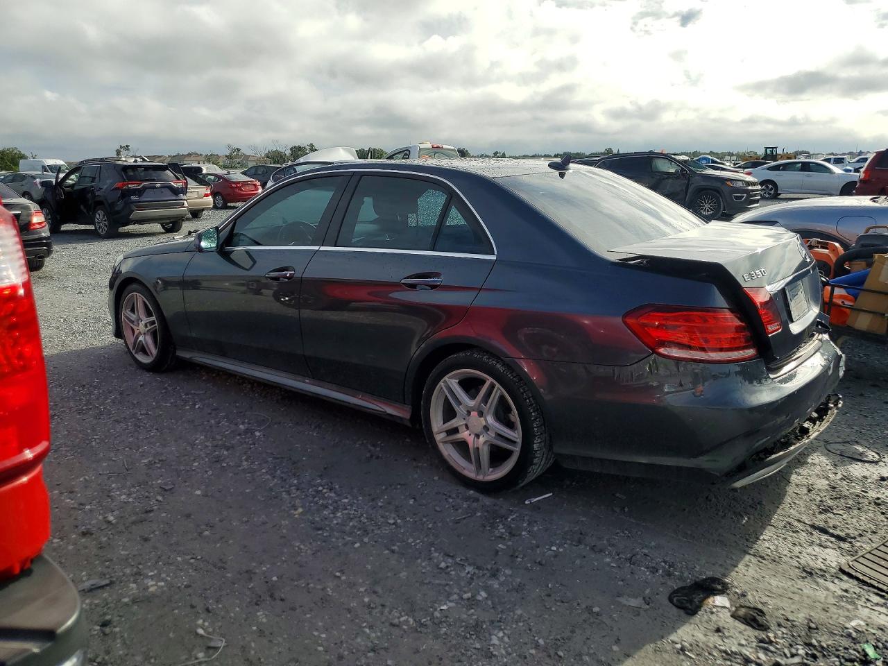 2014 Mercedes-benz E 350 Gray vin: WDDHF5KB0EA840073