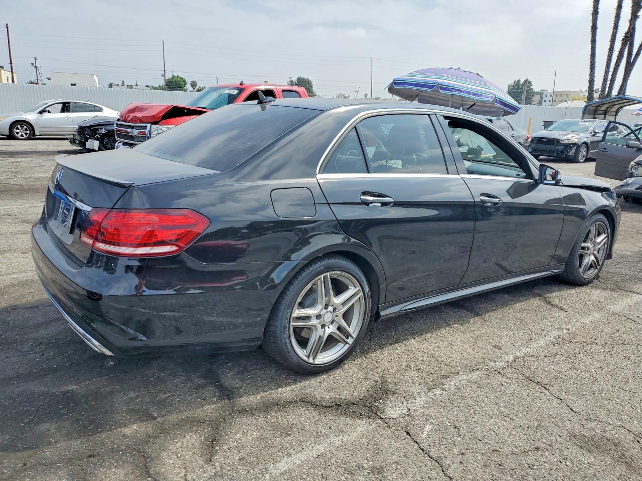 2014 Mercedes-benz E 350 Black vin: WDDHF5KB0EA843300