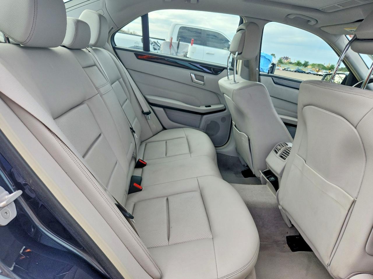 2014 Mercedes-benz E 350 Gray vin: WDDHF5KB0EA854216