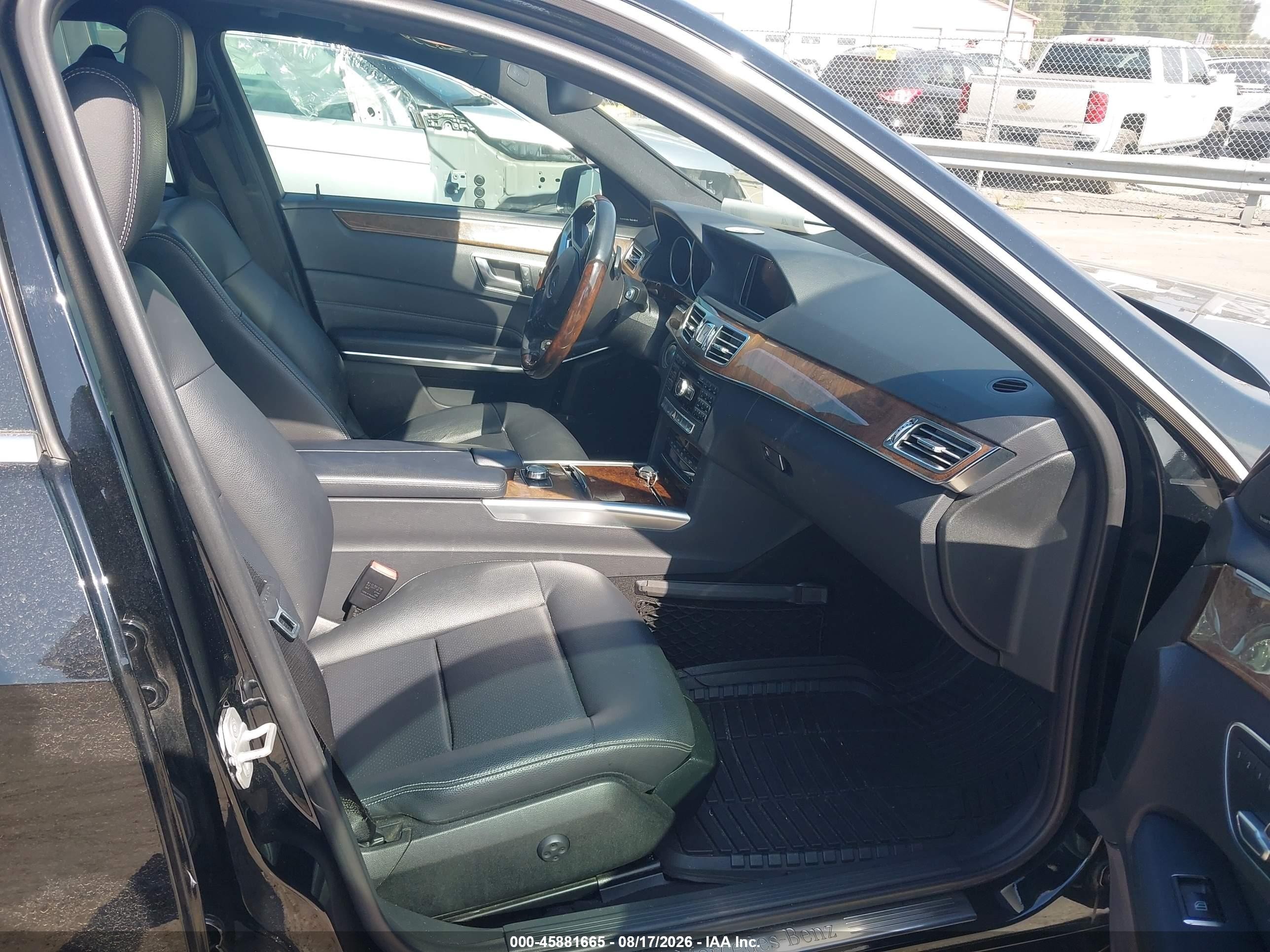 2014 Mercedes-benz E 350   Черный vin: WDDHF5KB0EA908176