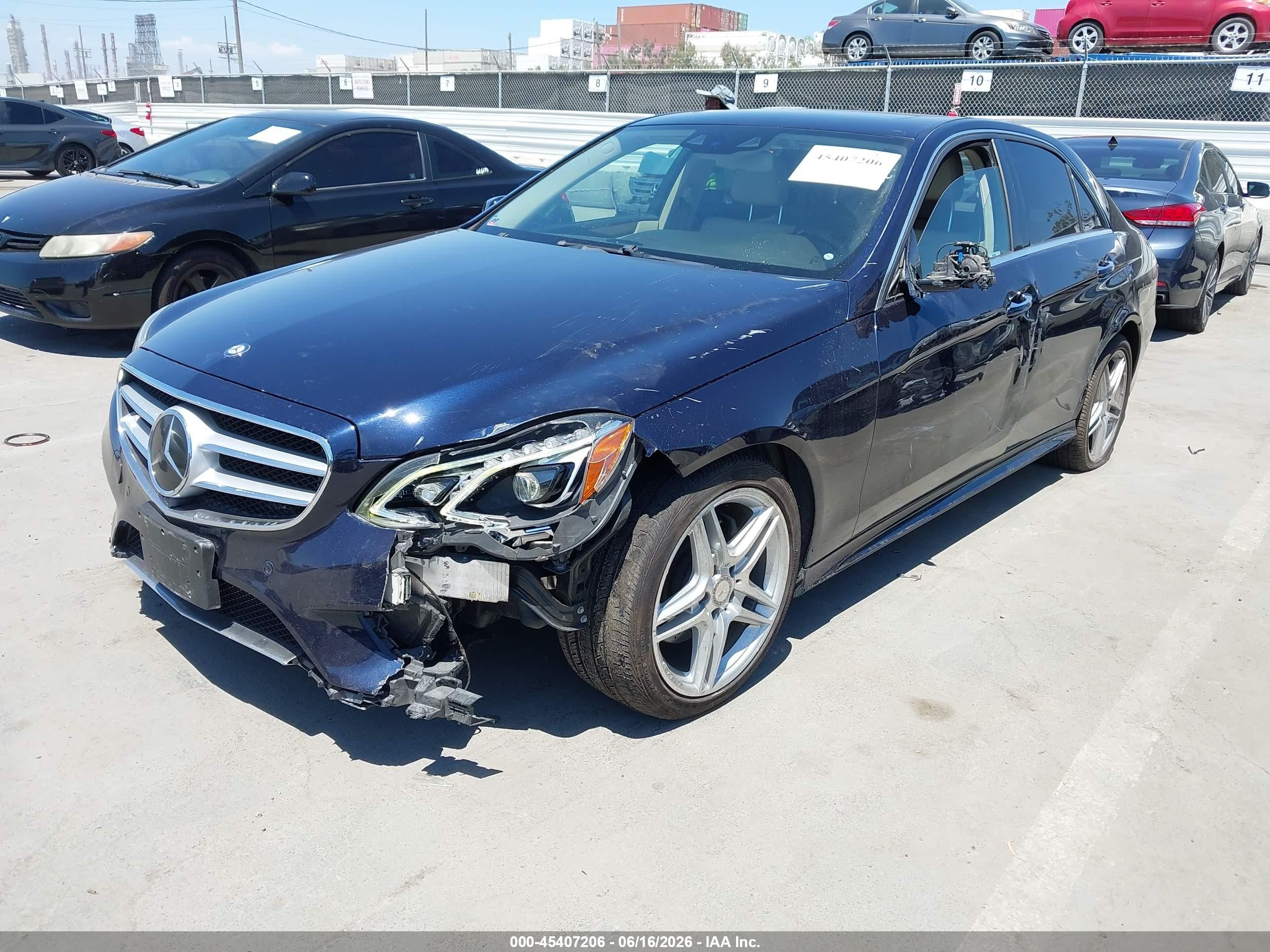 2014 Mercedes-benz E 350   Blue vin: WDDHF5KB0EA919307