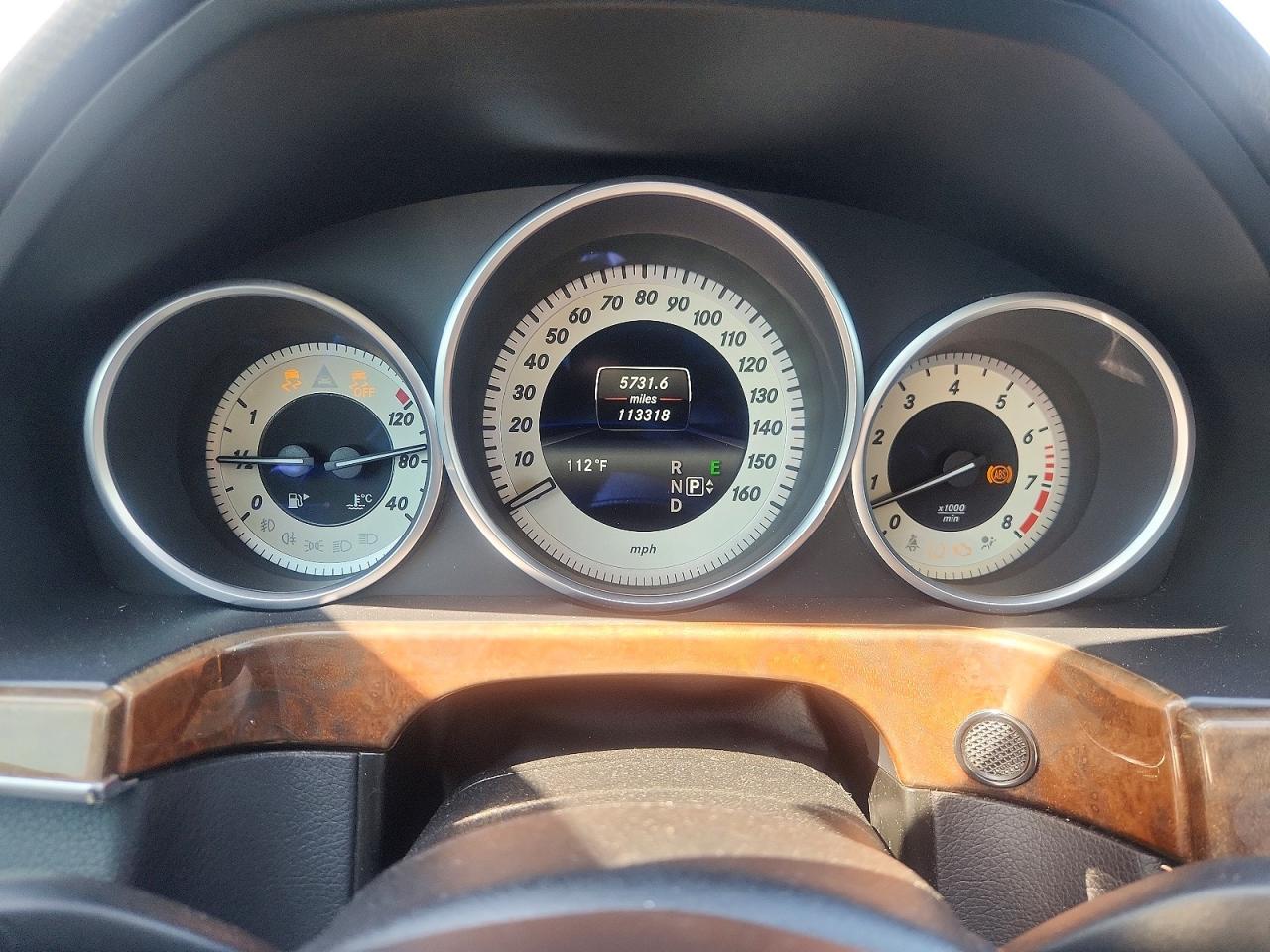 2014 Mercedes-benz E 350 Белый vin: WDDHF5KB0EA920571