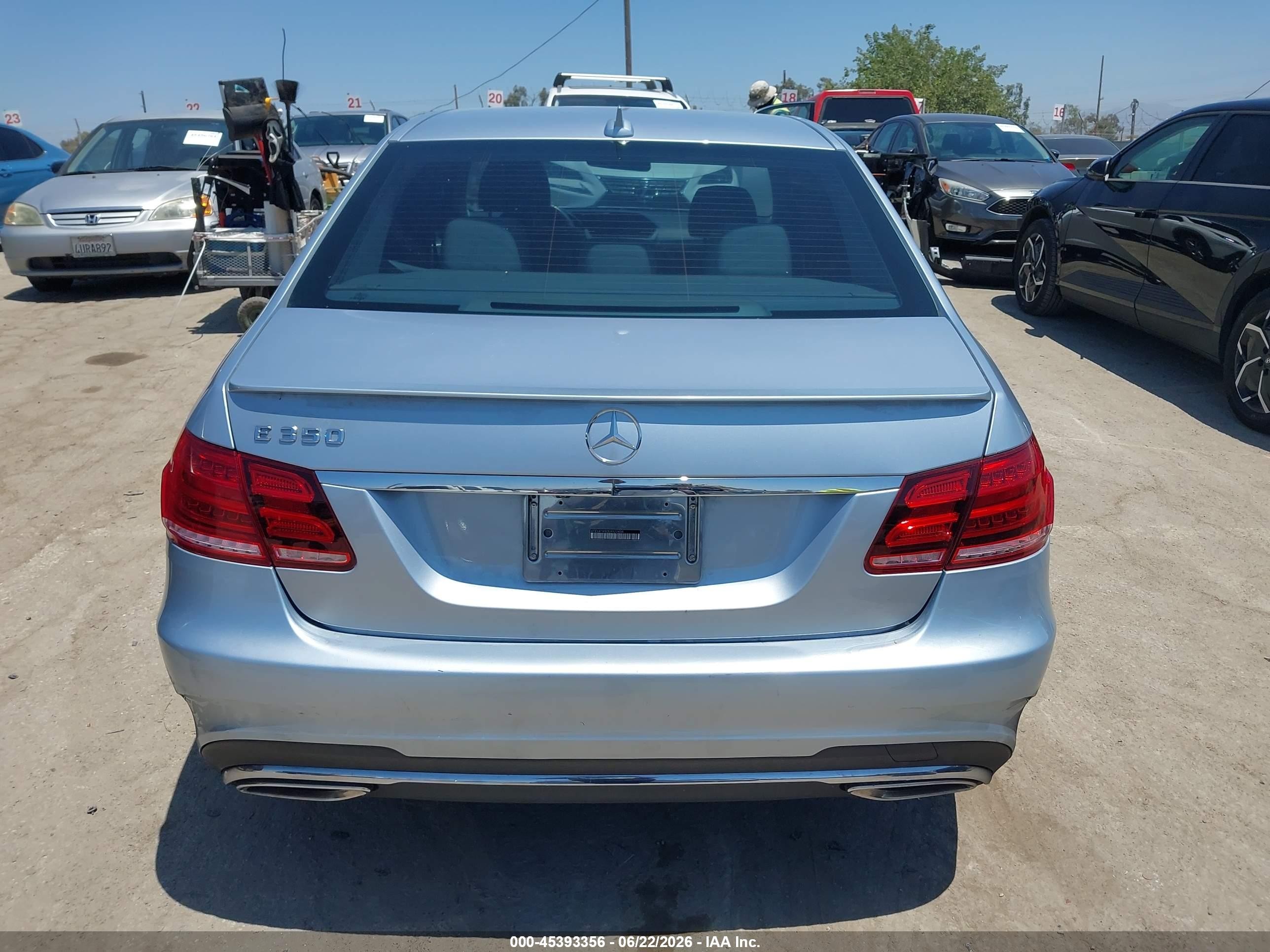 2014 Mercedes-benz E 350 Silver vin: WDDHF5KB0EA922434