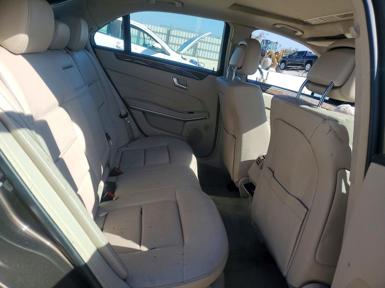 2014 Mercedes-benz E 350 Brown vin: WDDHF5KB0EA974078