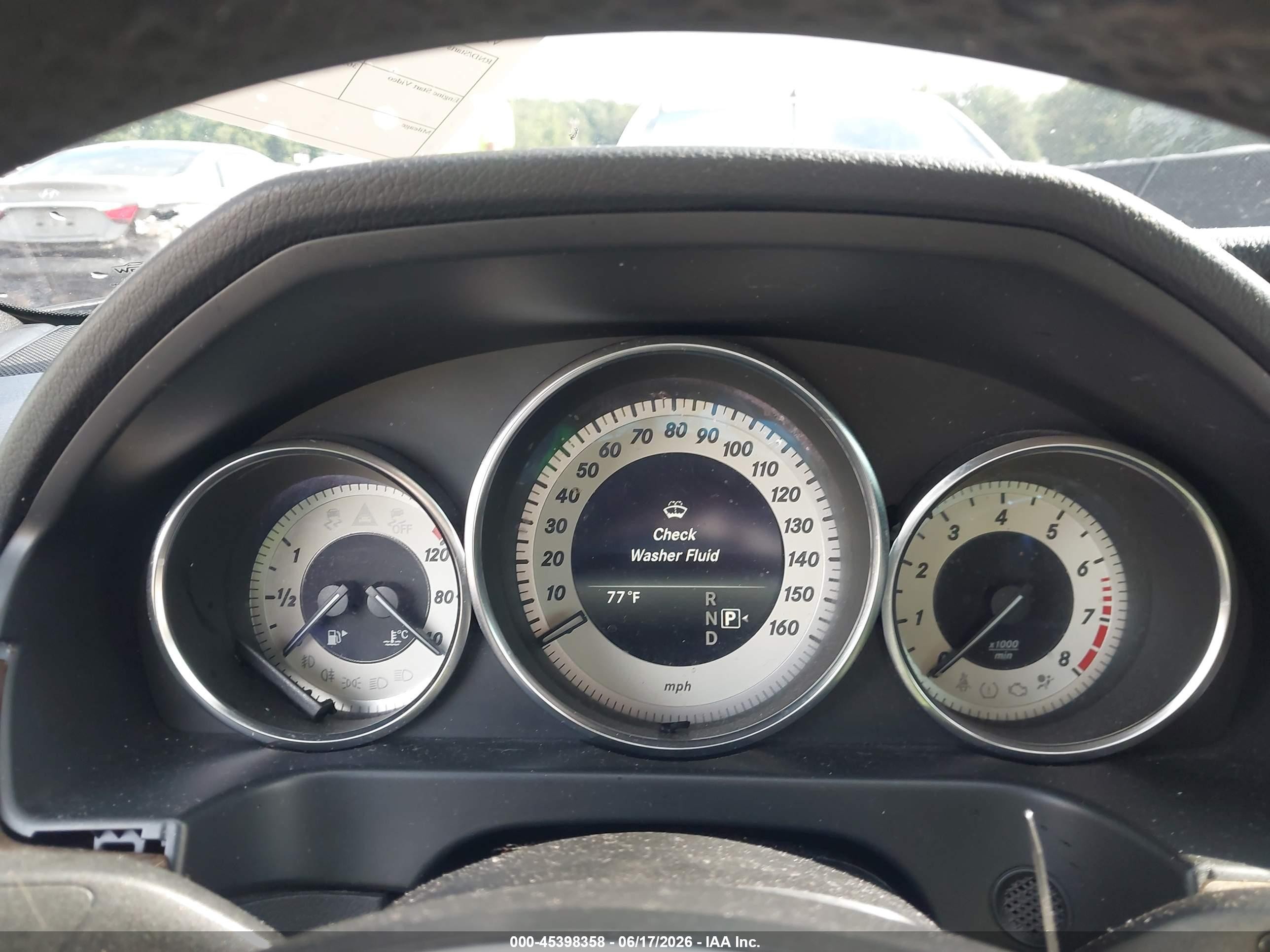 2014 Mercedes-benz E 350   Черный vin: WDDHF5KB0EB022790