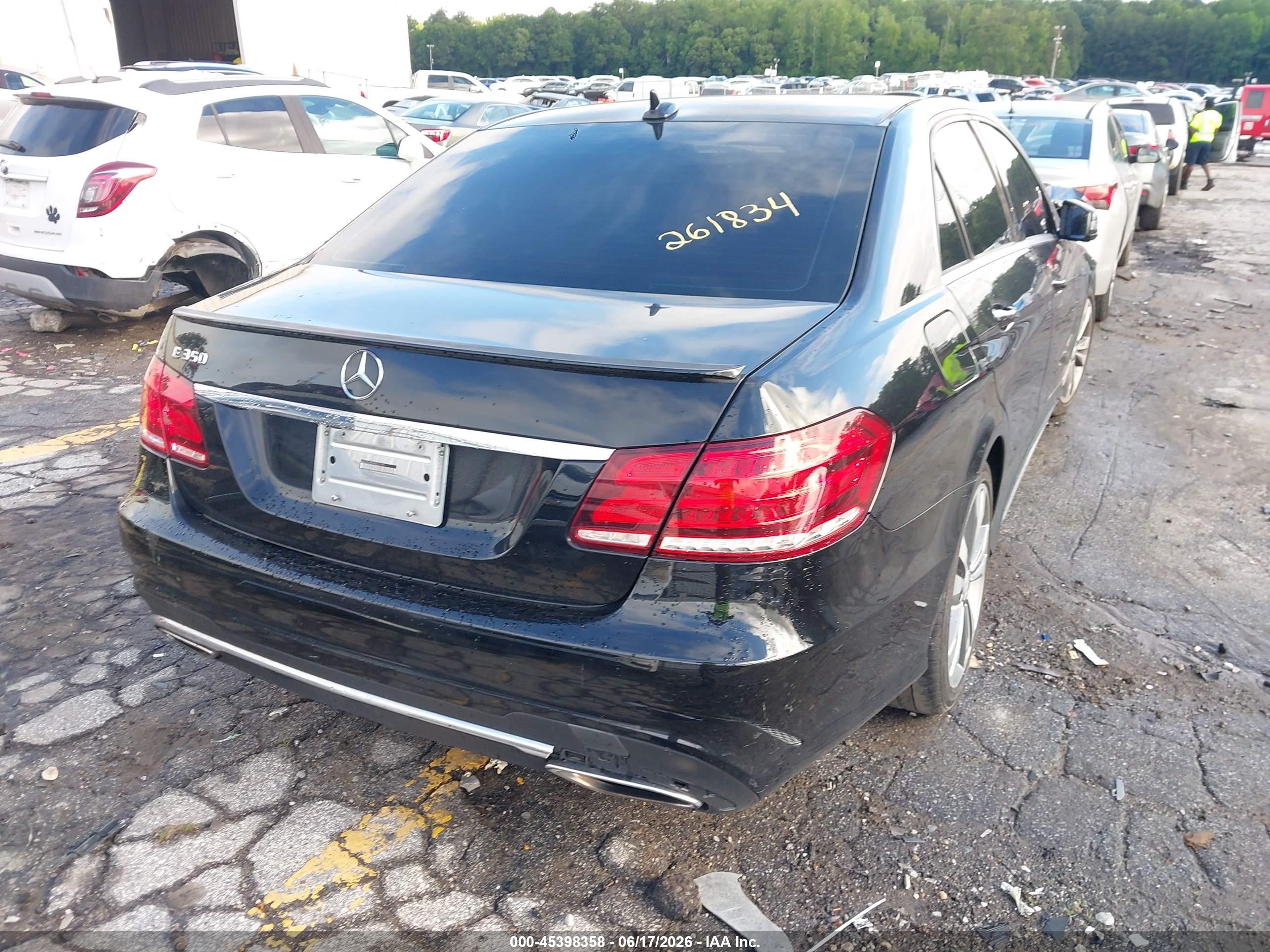 2014 Mercedes-benz E 350   Черный vin: WDDHF5KB0EB022790