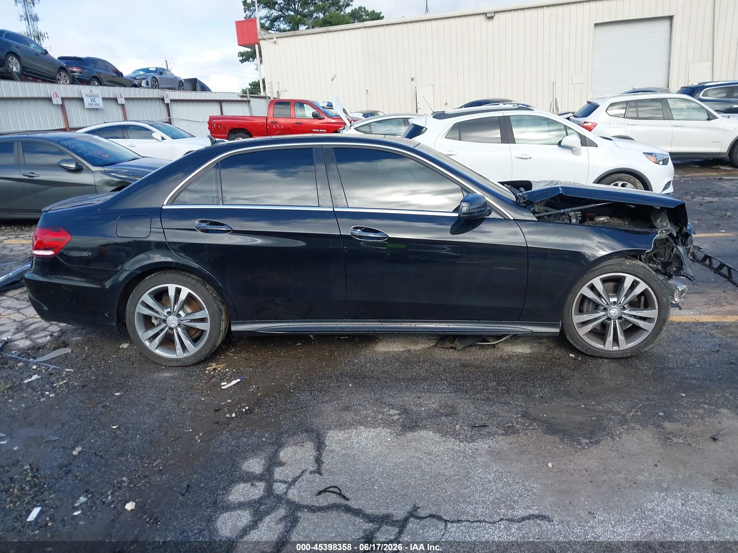 2014 Mercedes-benz E 350   Черный vin: WDDHF5KB0EB022790