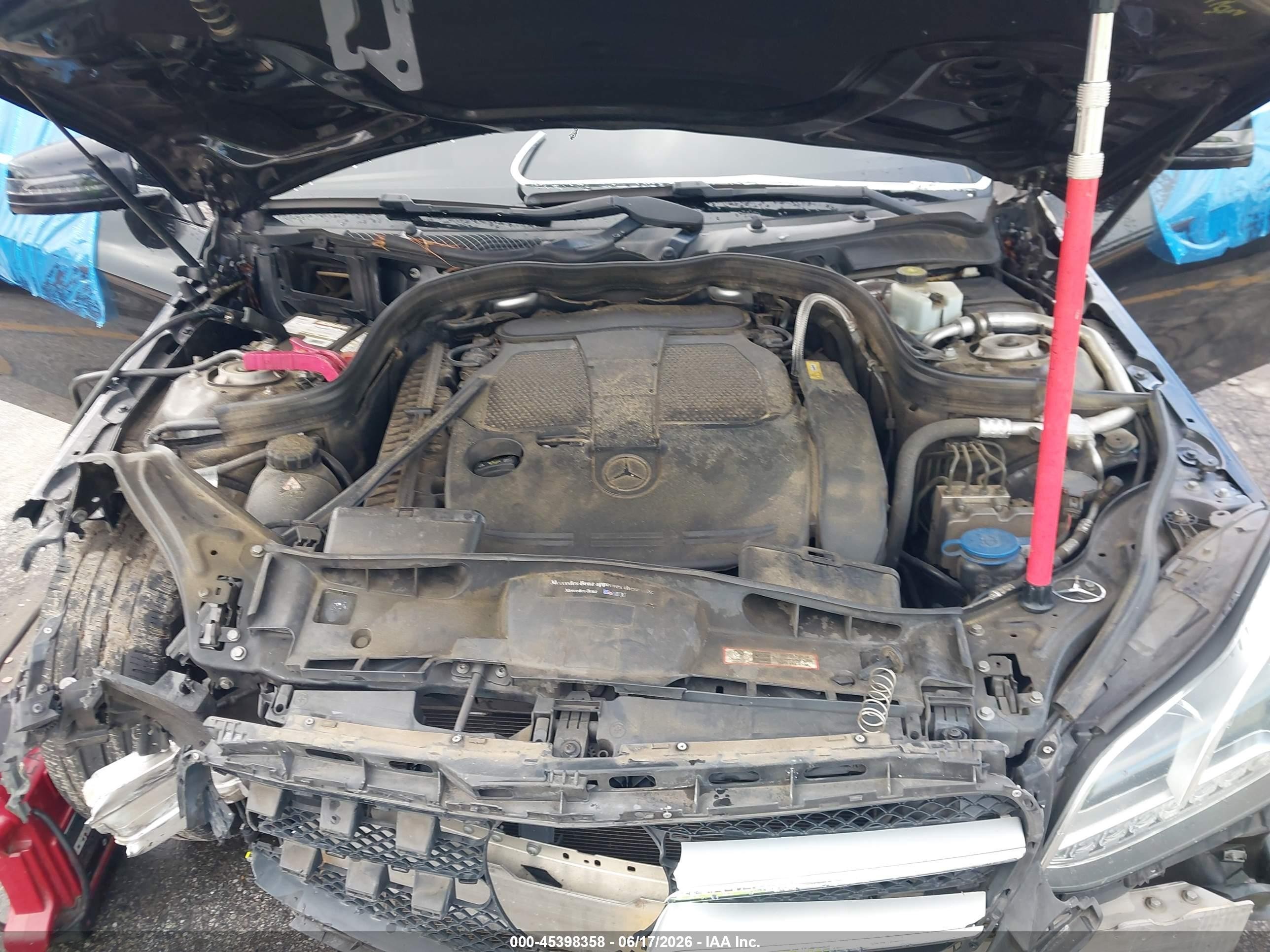 2014 Mercedes-benz E 350   Черный vin: WDDHF5KB0EB022790