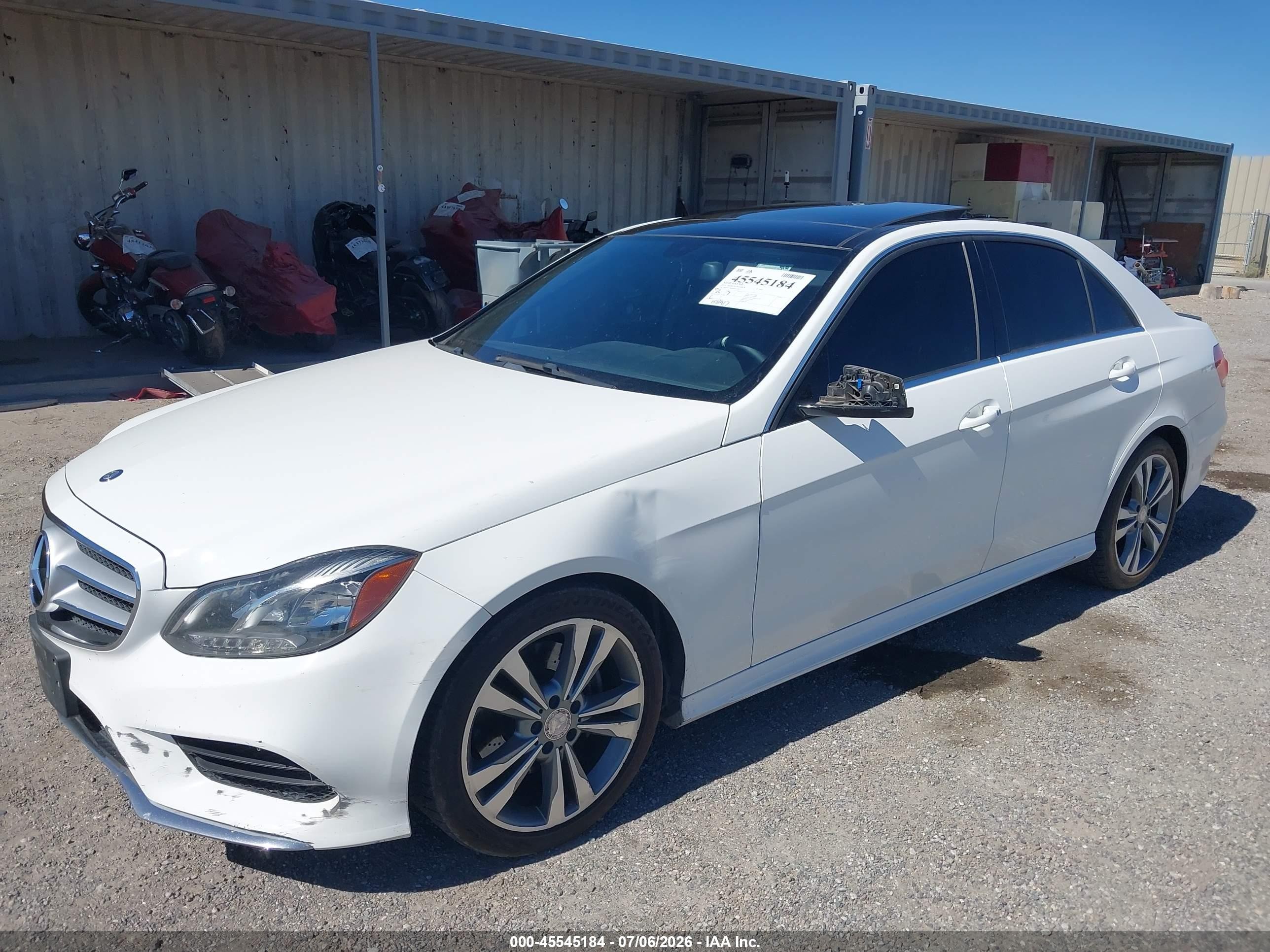2015 Mercedes-benz E 350   Белый vin: WDDHF5KB0FB111857