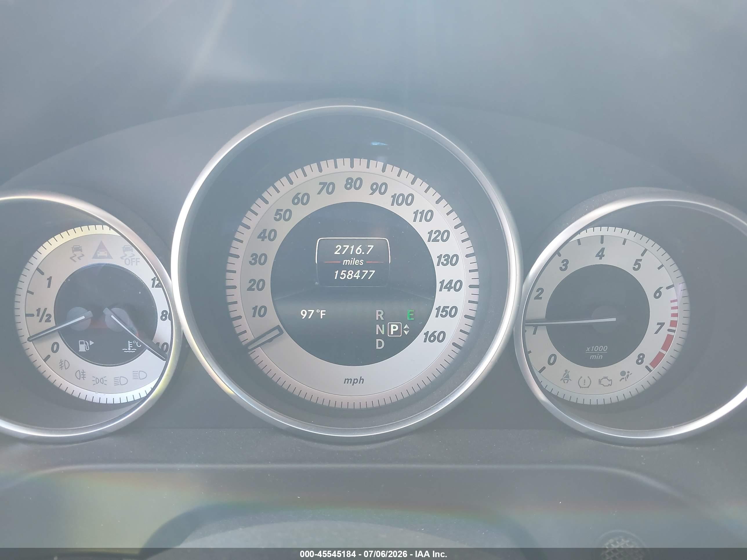 2015 Mercedes-benz E 350   Белый vin: WDDHF5KB0FB111857