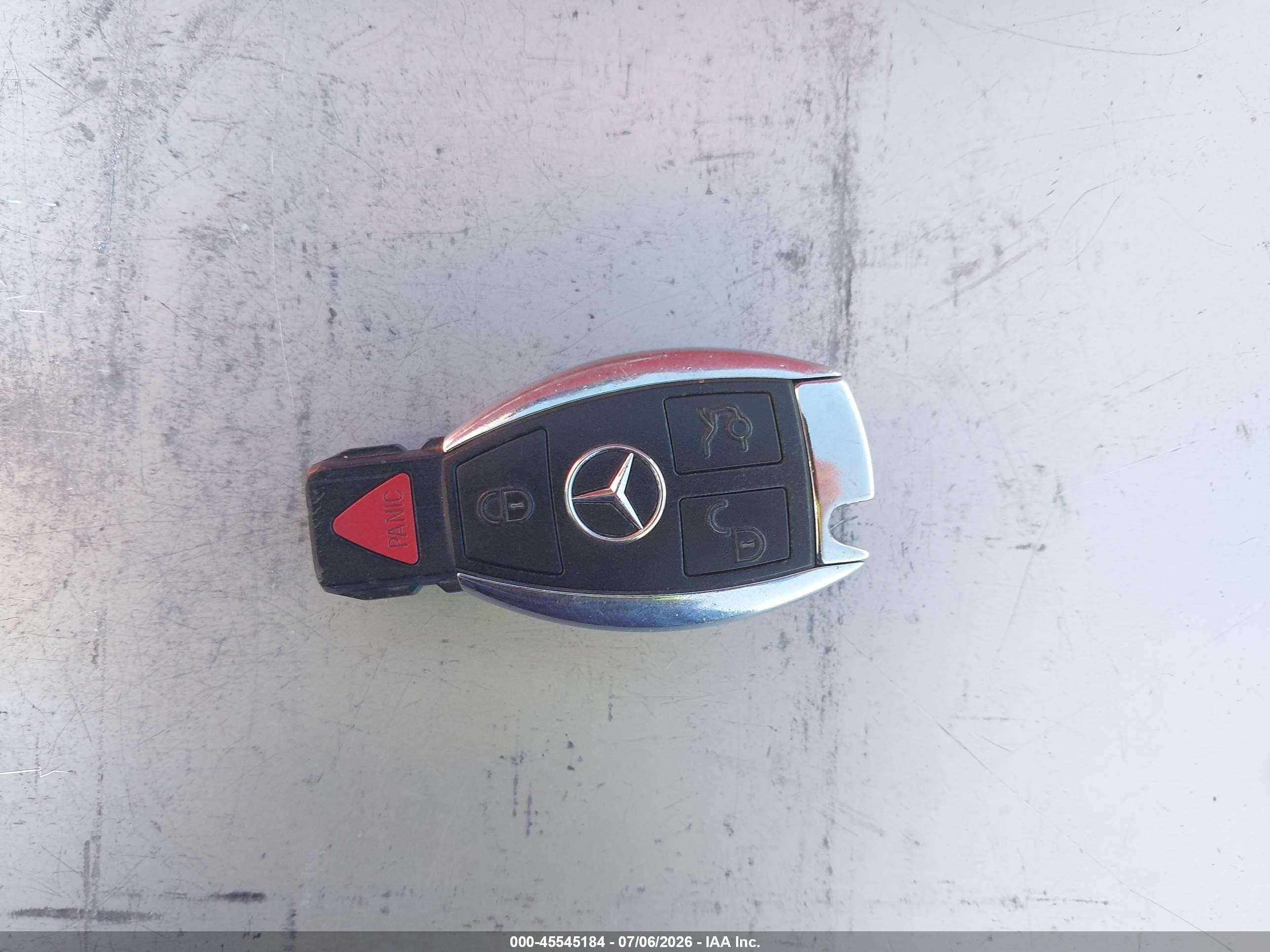 2015 Mercedes-benz E 350   Белый vin: WDDHF5KB0FB111857