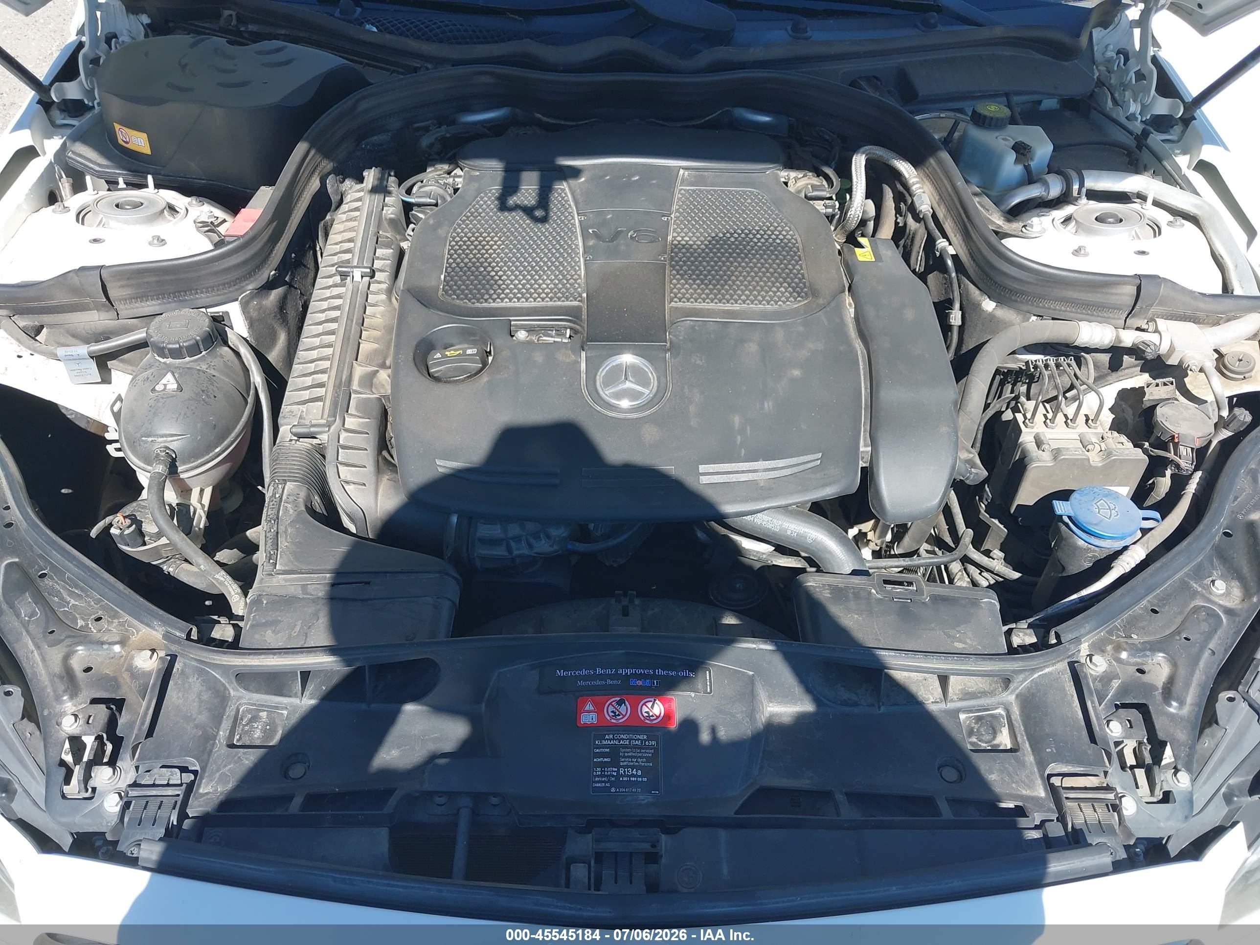 2015 Mercedes-benz E 350   Белый vin: WDDHF5KB0FB111857