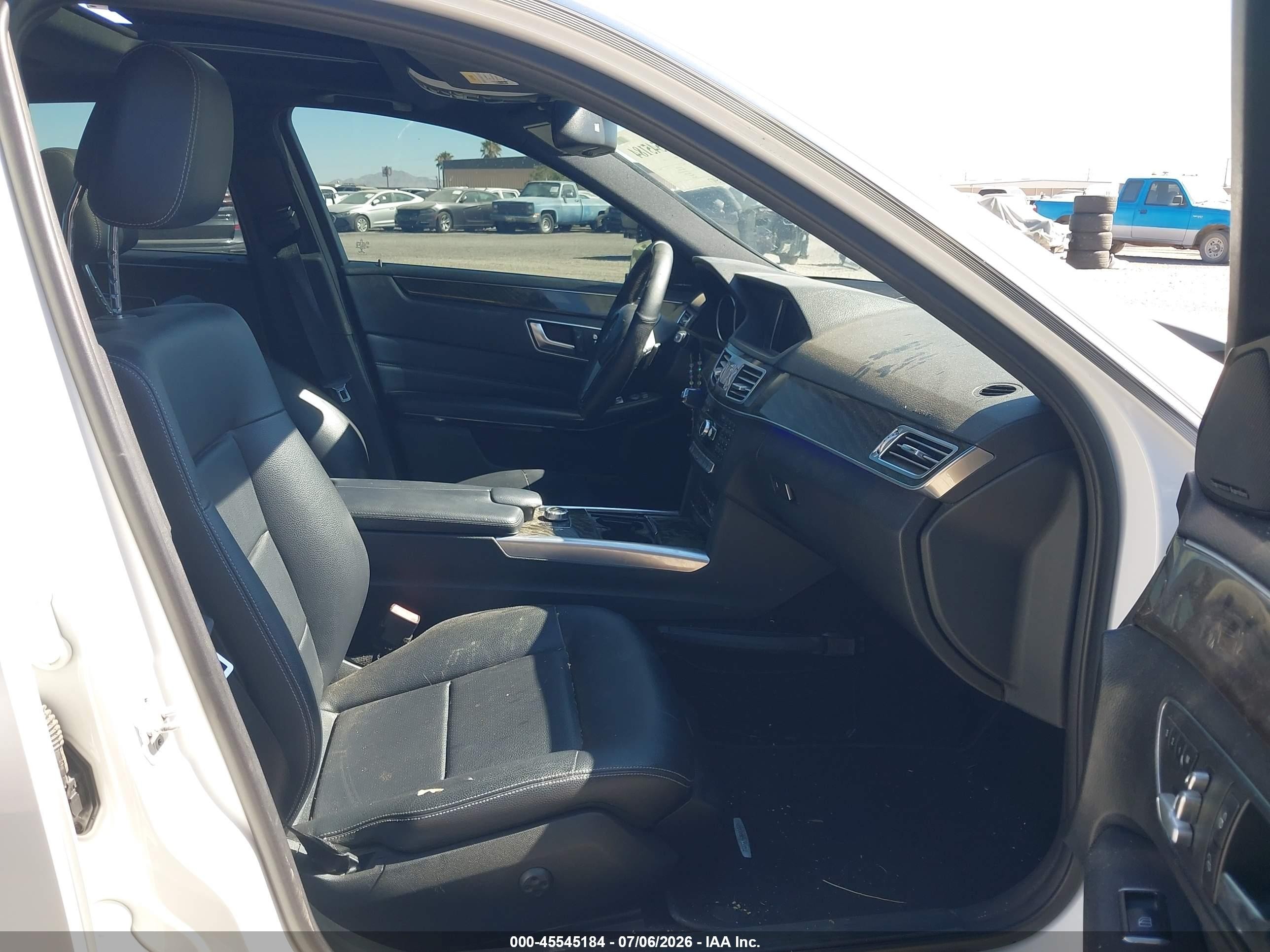 2015 Mercedes-benz E 350   Белый vin: WDDHF5KB0FB111857
