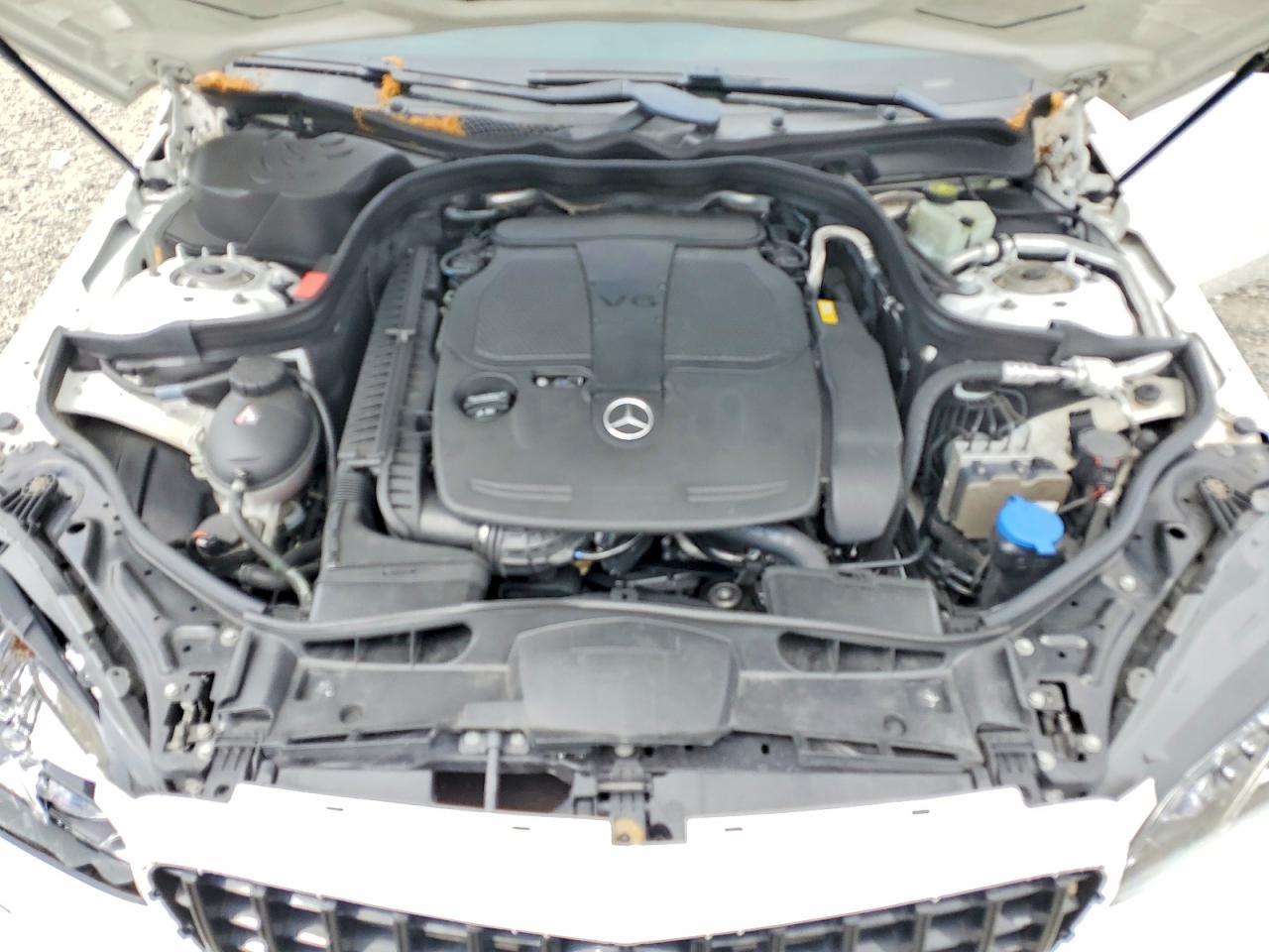 2015 Mercedes-benz E 350 White vin: WDDHF5KB0FB122339