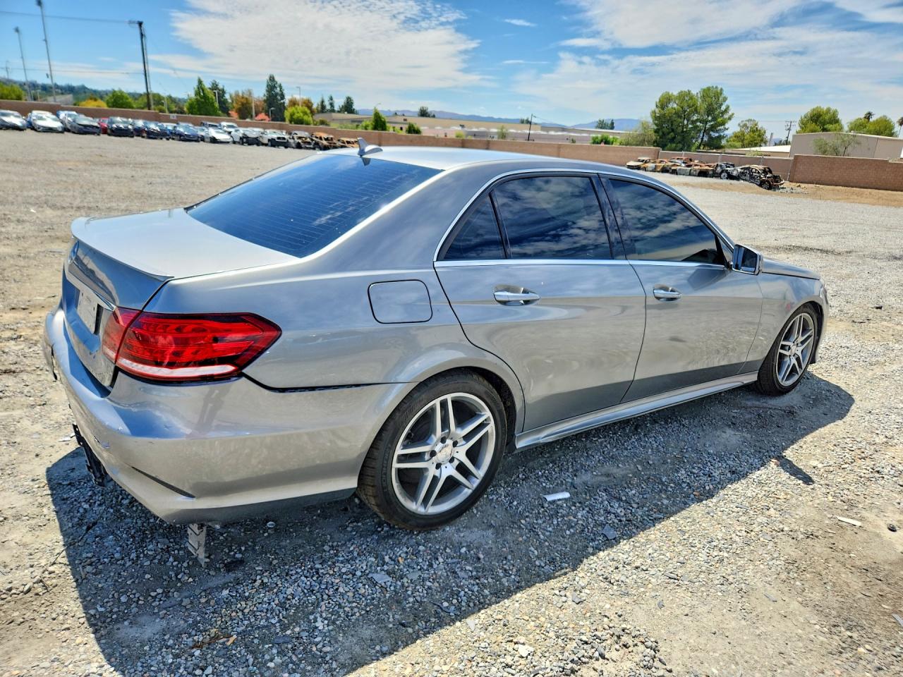 2015 Mercedes-benz E 350 Silver vin: WDDHF5KB0FB123815