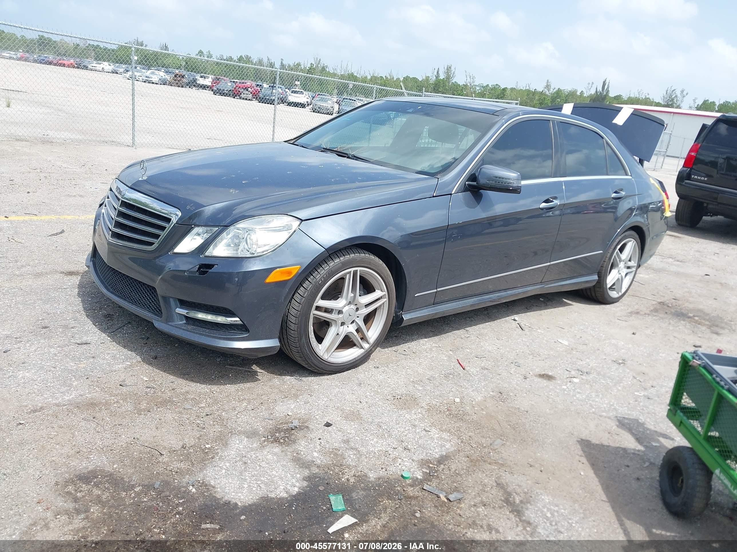 2012 Mercedes-benz E 350   Black vin: WDDHF5KB1CA519303