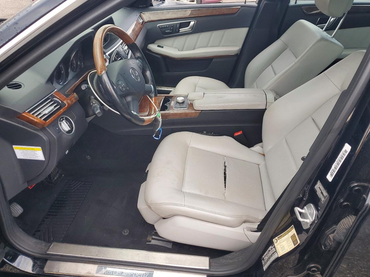 2012 Mercedes-benz E 350 Black vin: WDDHF5KB1CA521813