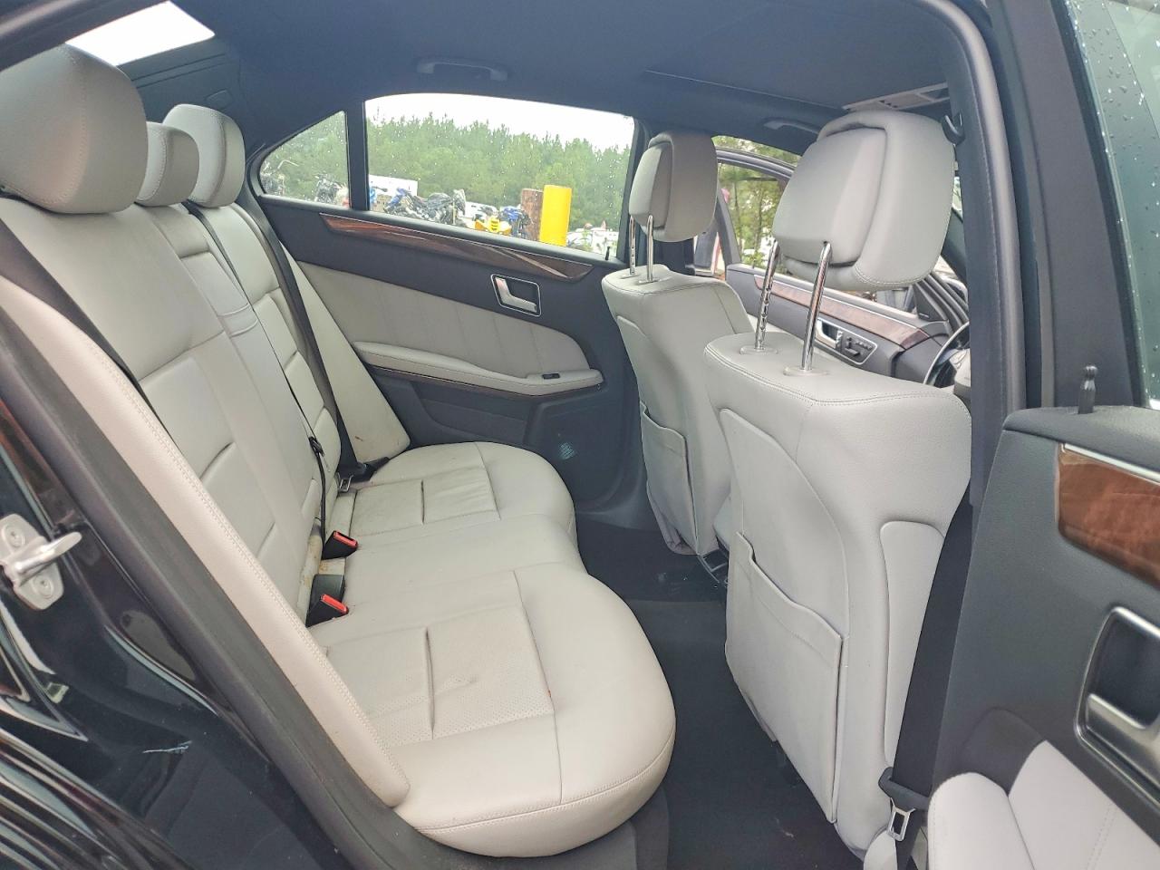 2012 Mercedes-benz E 350 Black vin: WDDHF5KB1CA521813