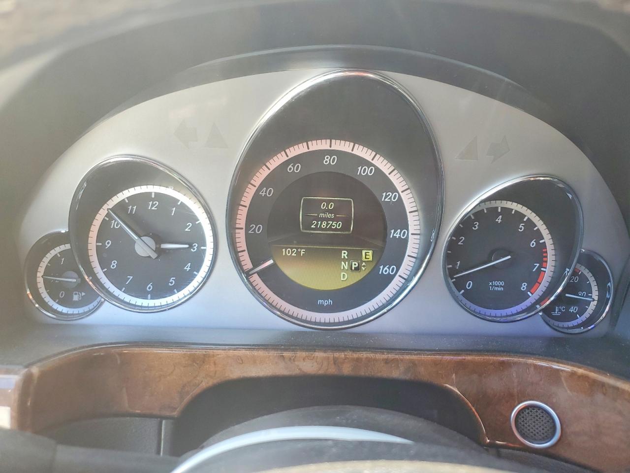 2012 Mercedes-benz E 350 Белый vin: WDDHF5KB1CA527210