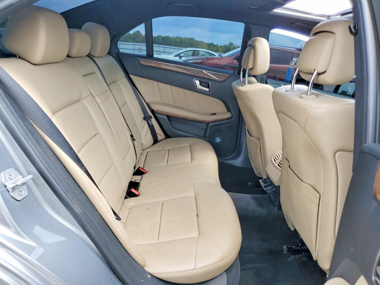 2012 Mercedes-benz E 350 Gray vin: WDDHF5KB1CA603038