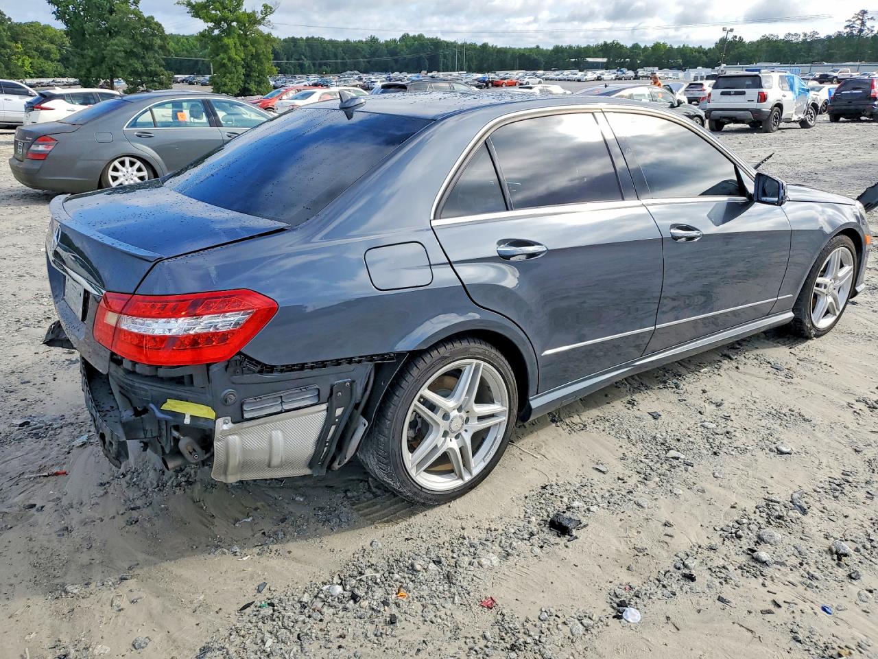 2013 Mercedes-benz E 350 Gray vin: WDDHF5KB1DA665377