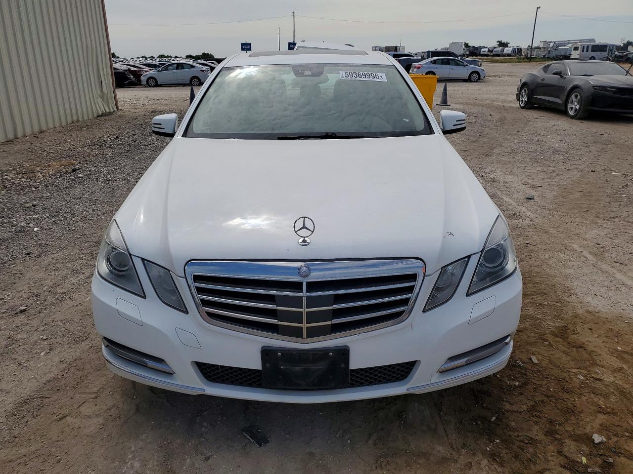 2013 Mercedes-benz E 350 White vin: WDDHF5KB1DA673043