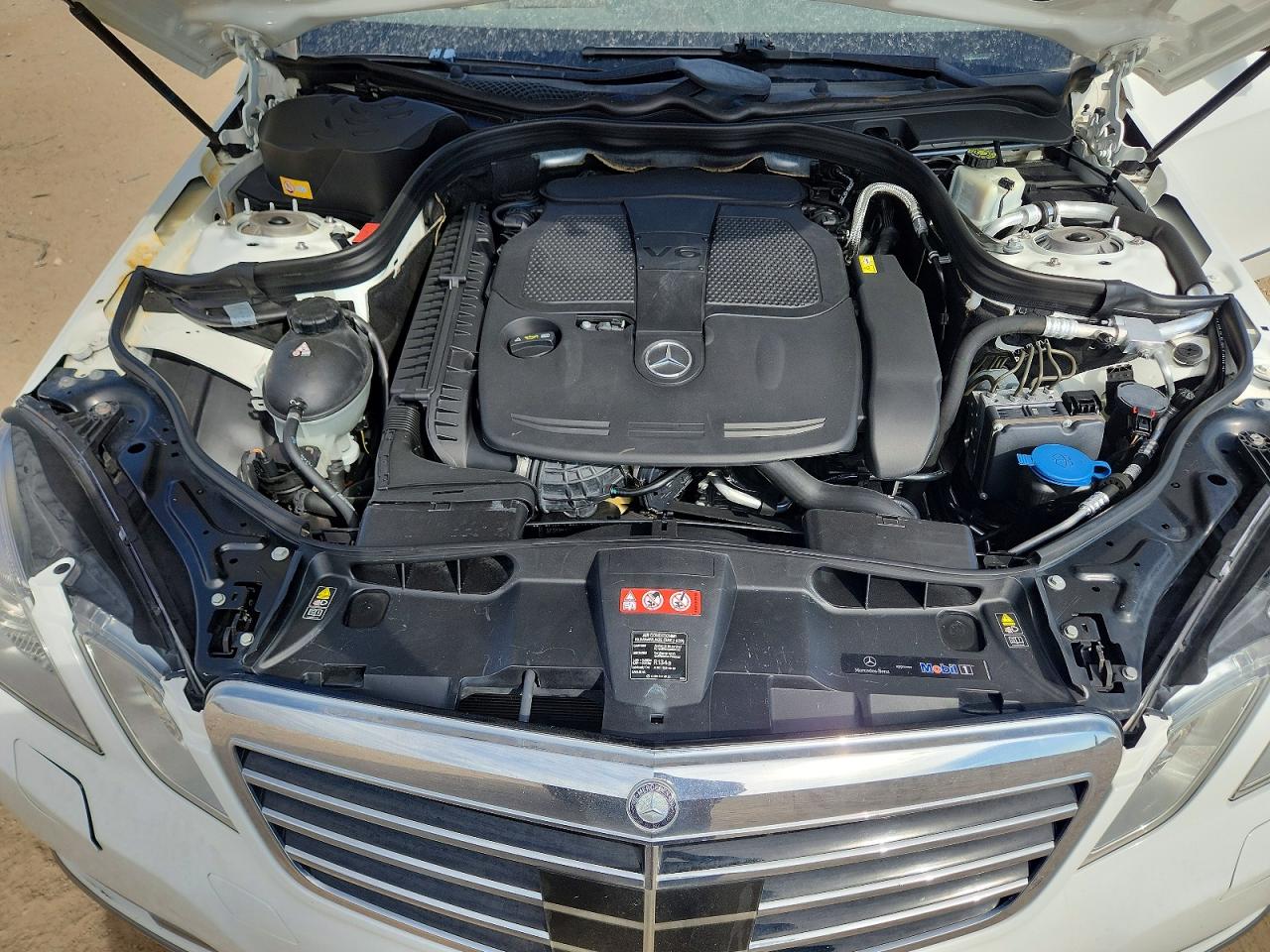 2013 Mercedes-benz E 350 Белый vin: WDDHF5KB1DA673043