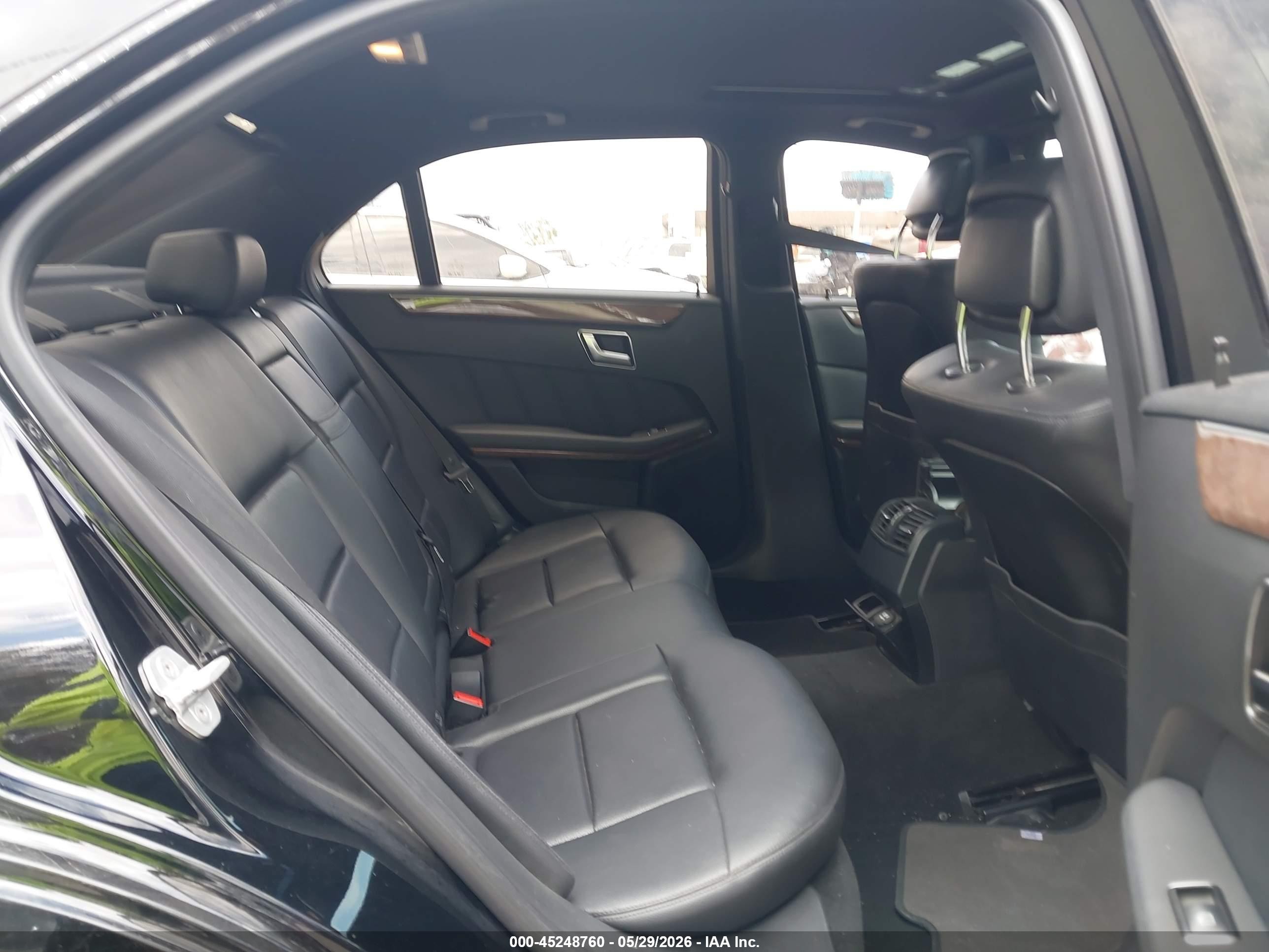 2013 Mercedes-benz E 350   Black vin: WDDHF5KB1DA682325
