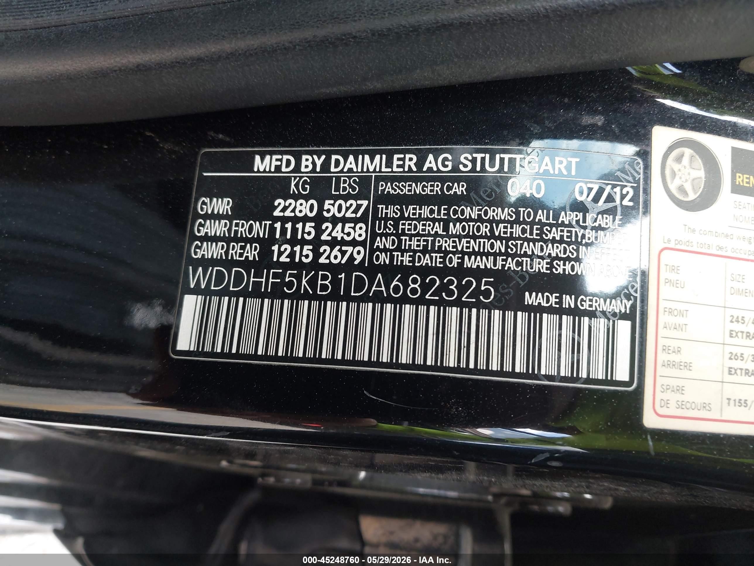 2013 Mercedes-benz E 350   Black vin: WDDHF5KB1DA682325