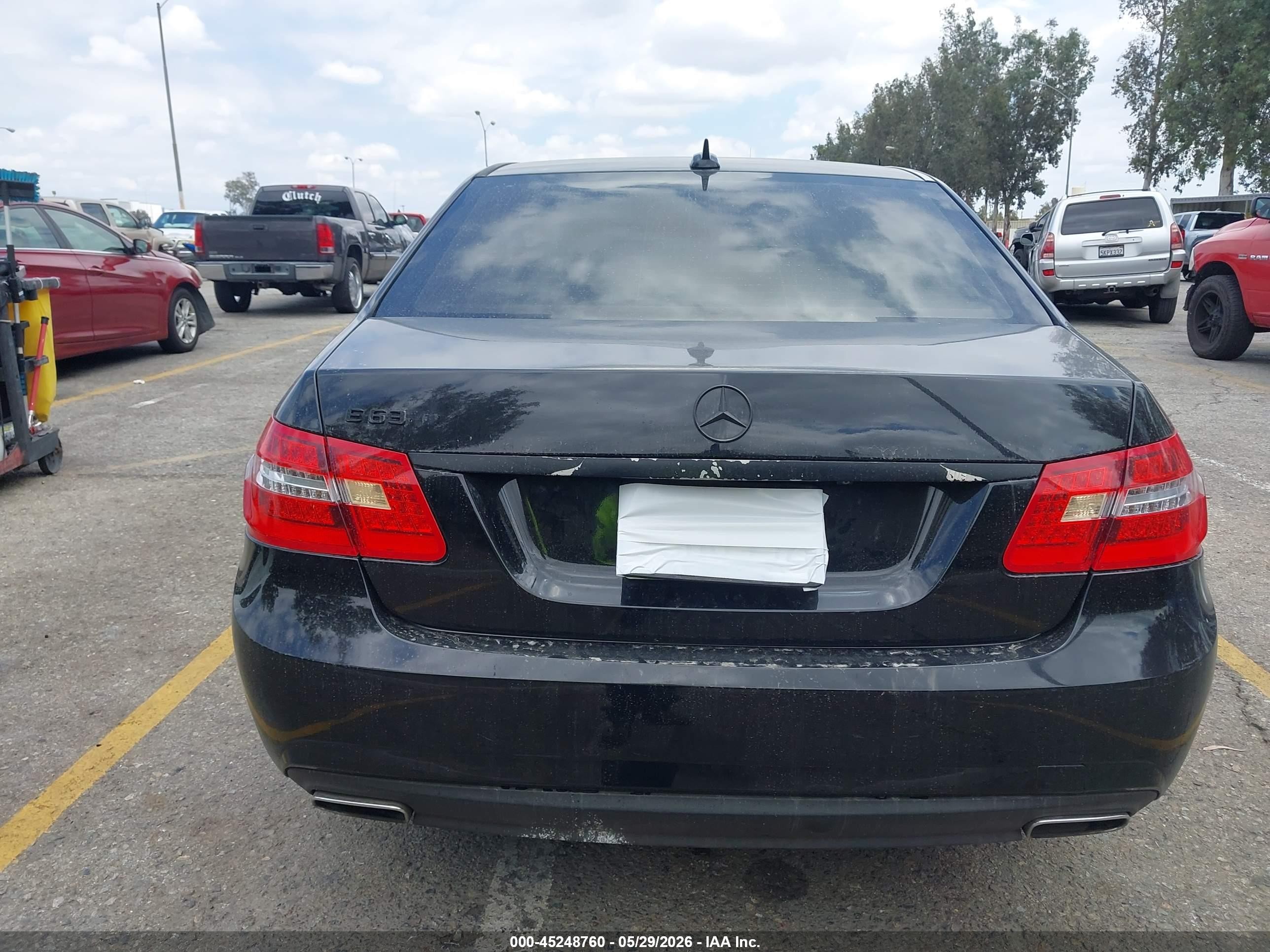 2013 Mercedes-benz E 350   Black vin: WDDHF5KB1DA682325
