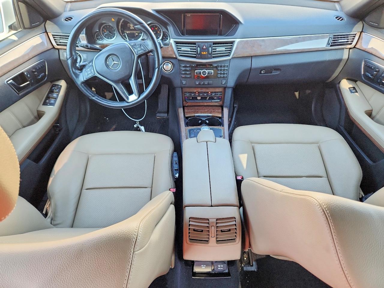 2013 Mercedes-benz E 350 White vin: WDDHF5KB1DA772641
