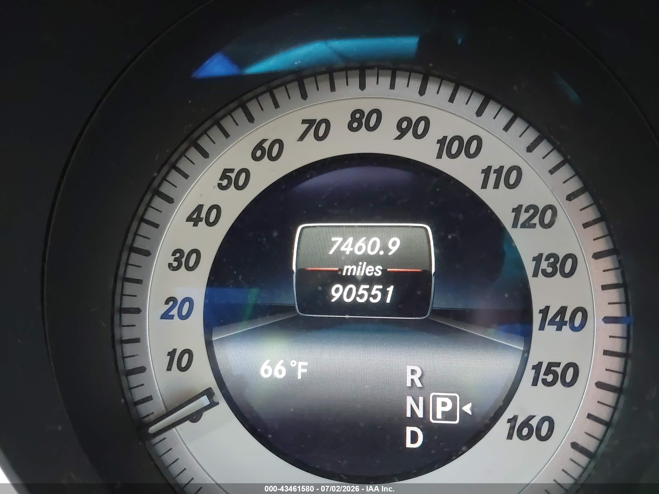 2014 Mercedes-benz E 350   White vin: WDDHF5KB1EA796357
