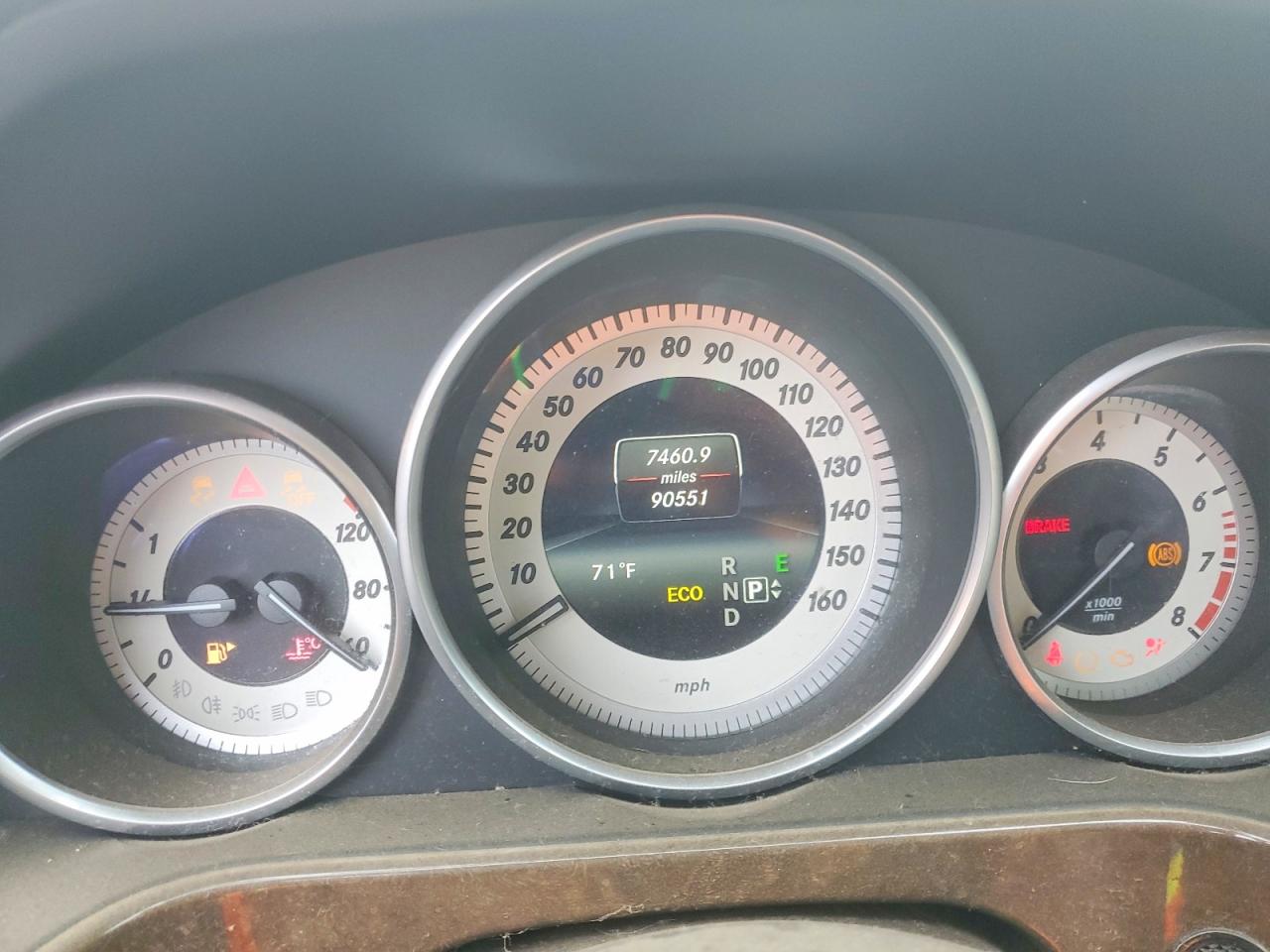 2014 Mercedes-benz E 350 Белый vin: WDDHF5KB1EA796357