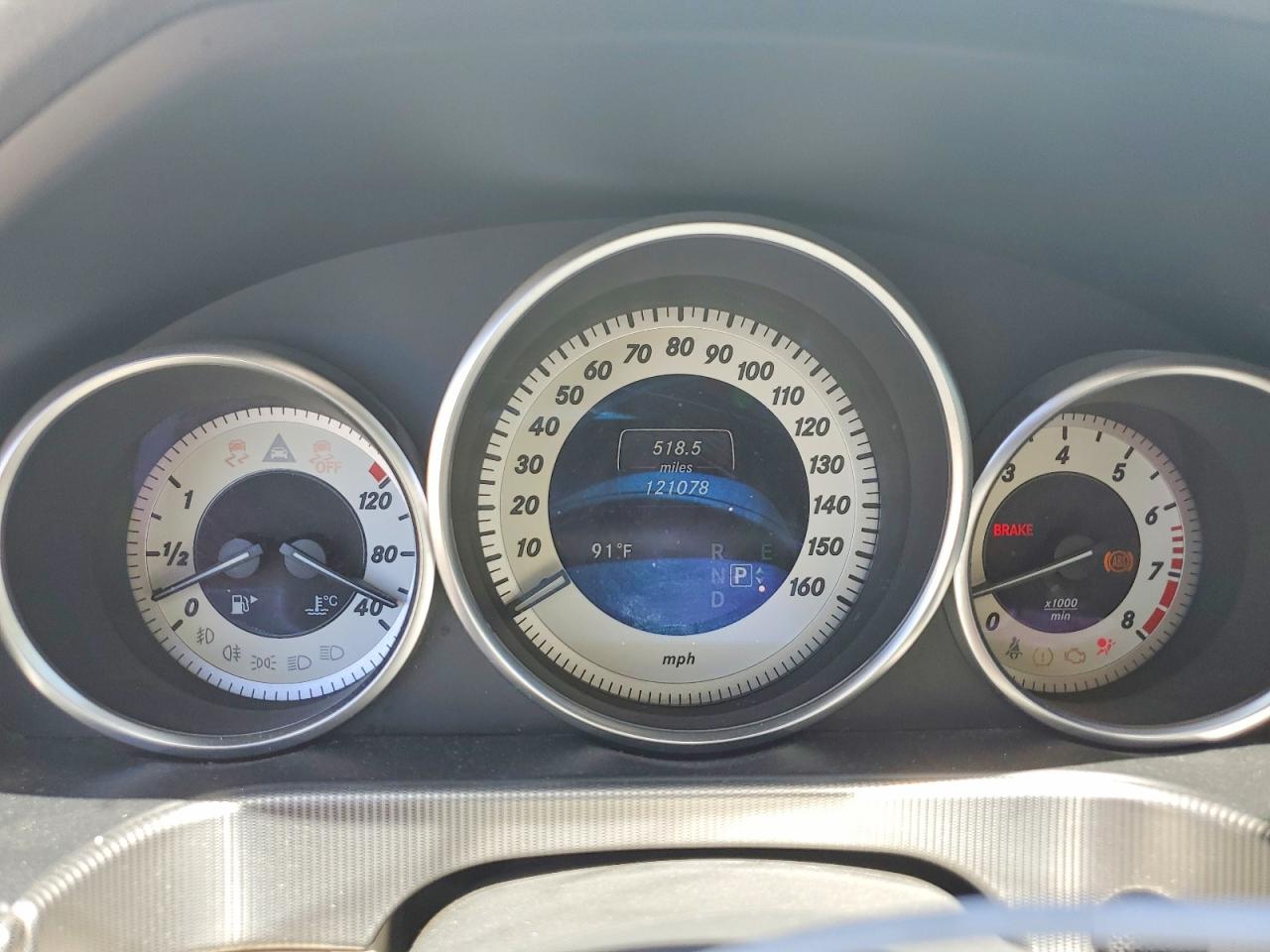 2014 Mercedes-benz E 350 Белый vin: WDDHF5KB1EA846254