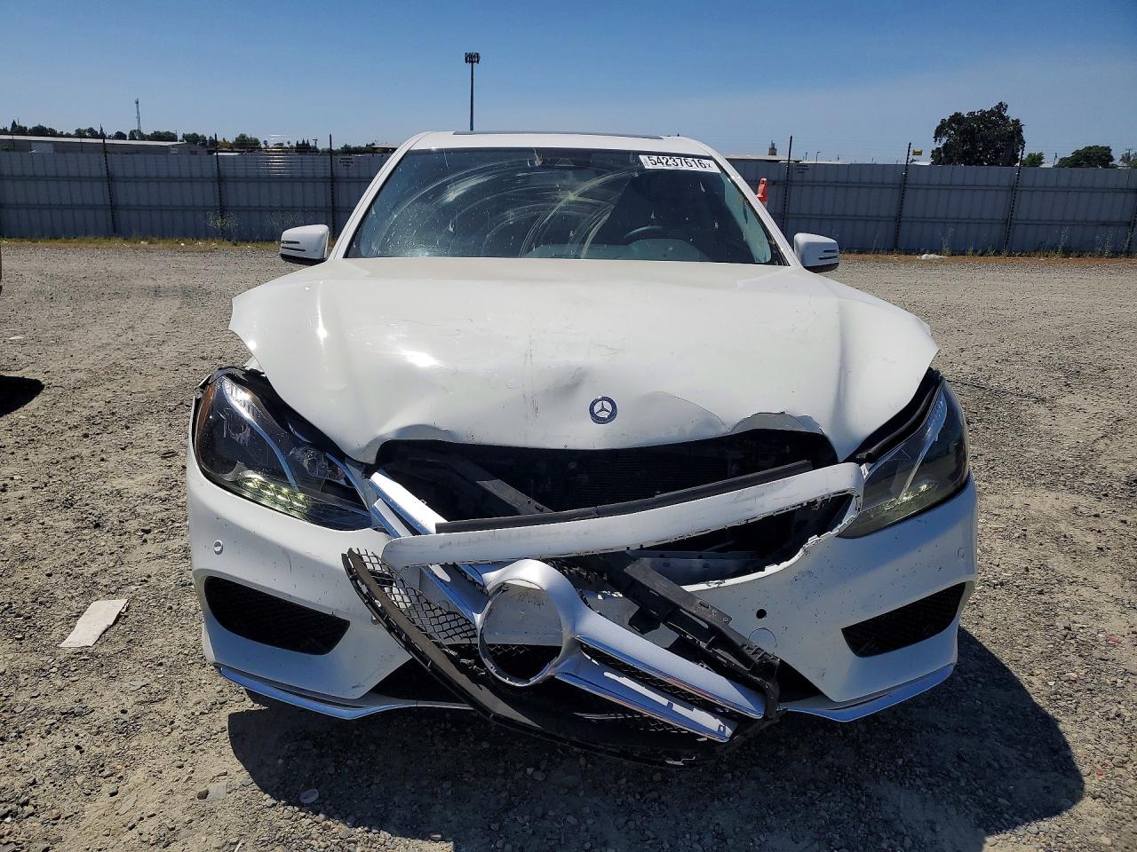 2014 Mercedes-benz E 350 Белый vin: WDDHF5KB1EA846254