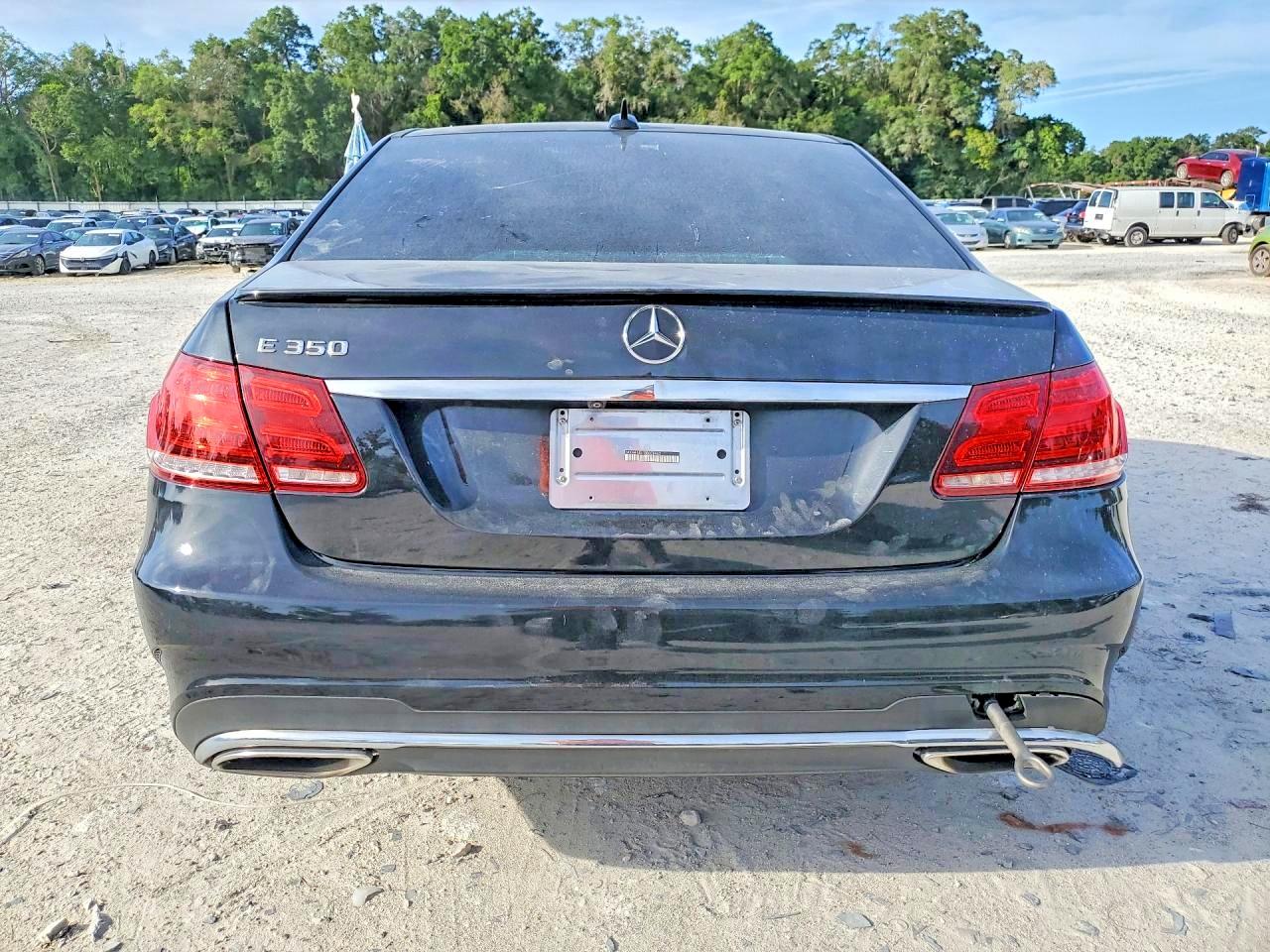 2014 Mercedes-benz E 350 Black vin: WDDHF5KB1EB008462