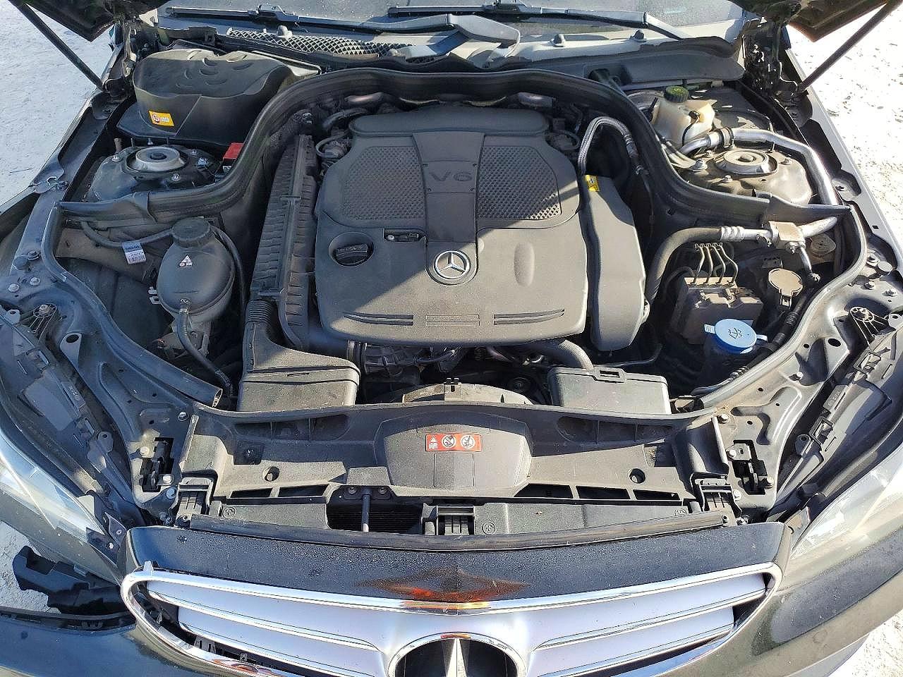 2014 Mercedes-benz E 350 Black vin: WDDHF5KB1EB008462
