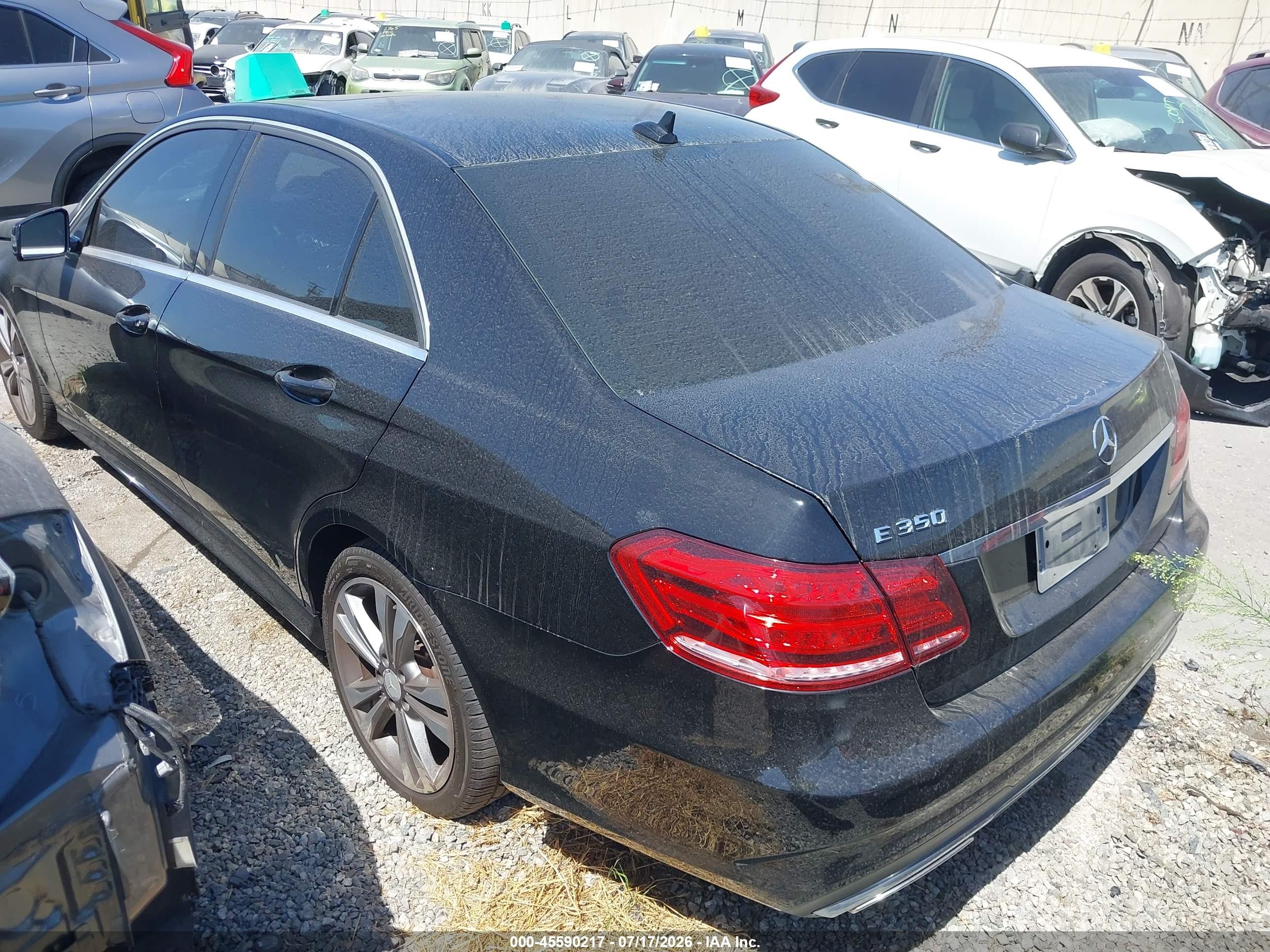 2014 Mercedes-benz E 350   Черный vin: WDDHF5KB1EB038948