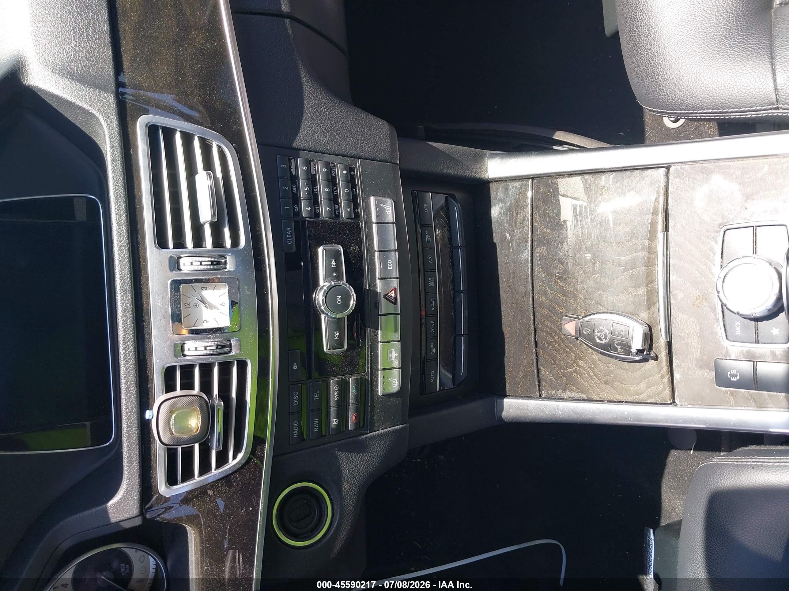 2014 Mercedes-benz E 350   Черный vin: WDDHF5KB1EB038948