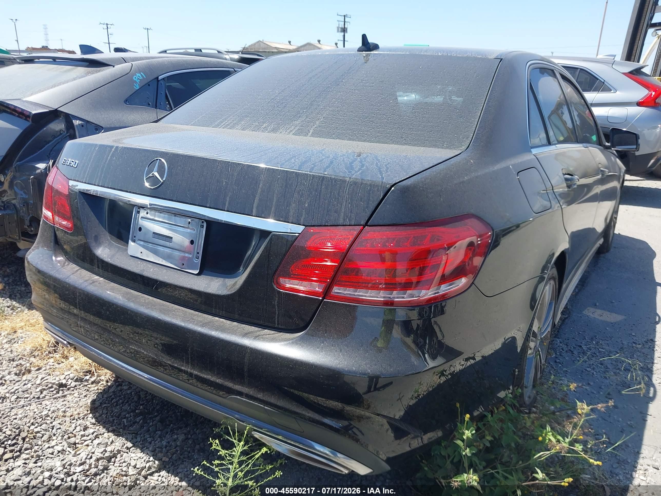 2014 Mercedes-benz E 350   Черный vin: WDDHF5KB1EB038948