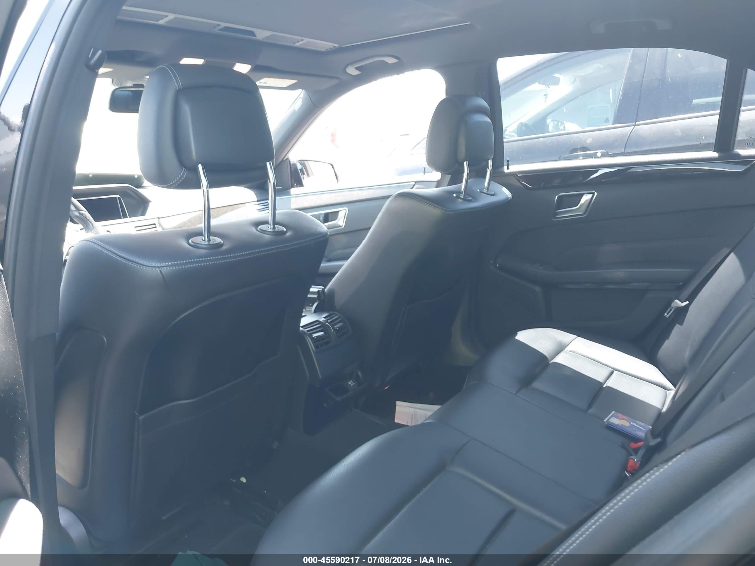 2014 Mercedes-benz E 350   Черный vin: WDDHF5KB1EB038948