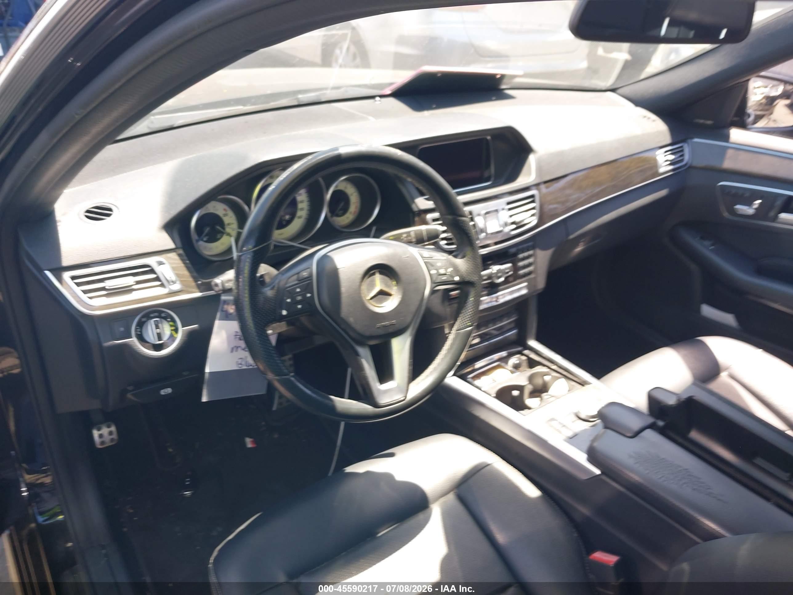 2014 Mercedes-benz E 350   Черный vin: WDDHF5KB1EB038948